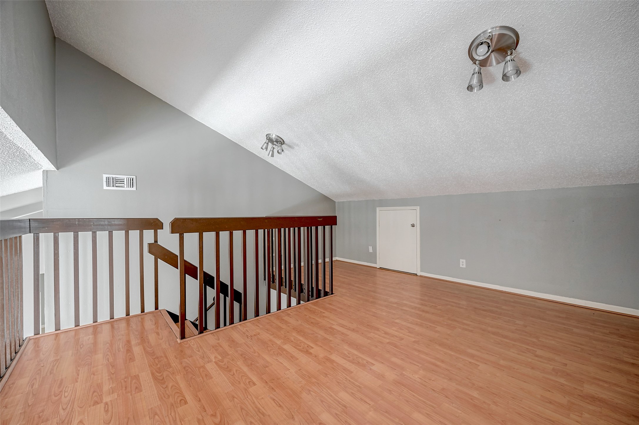13850 Walnut Hollow Lane Property Photo 28