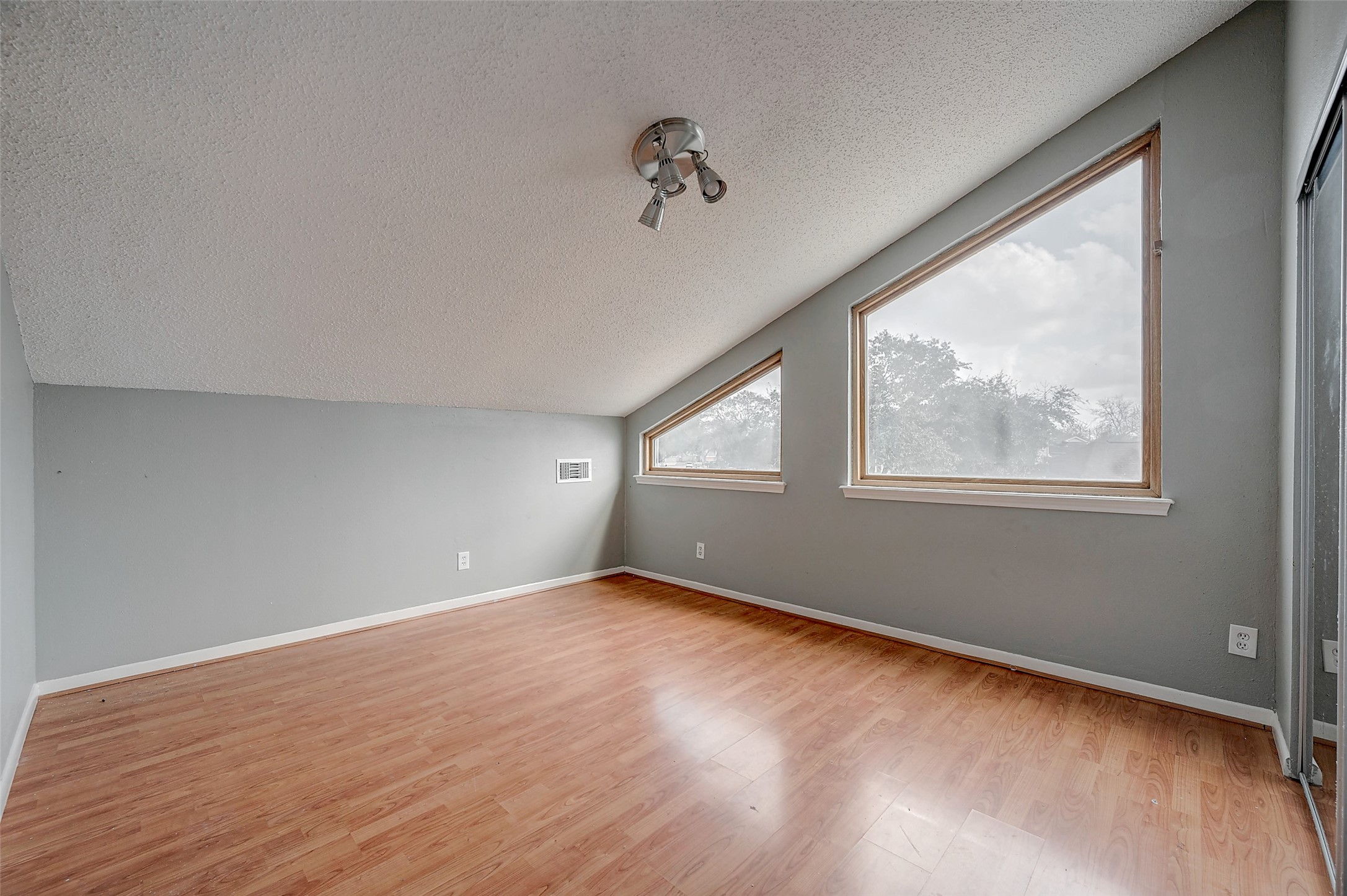 13850 Walnut Hollow Lane Property Photo 30