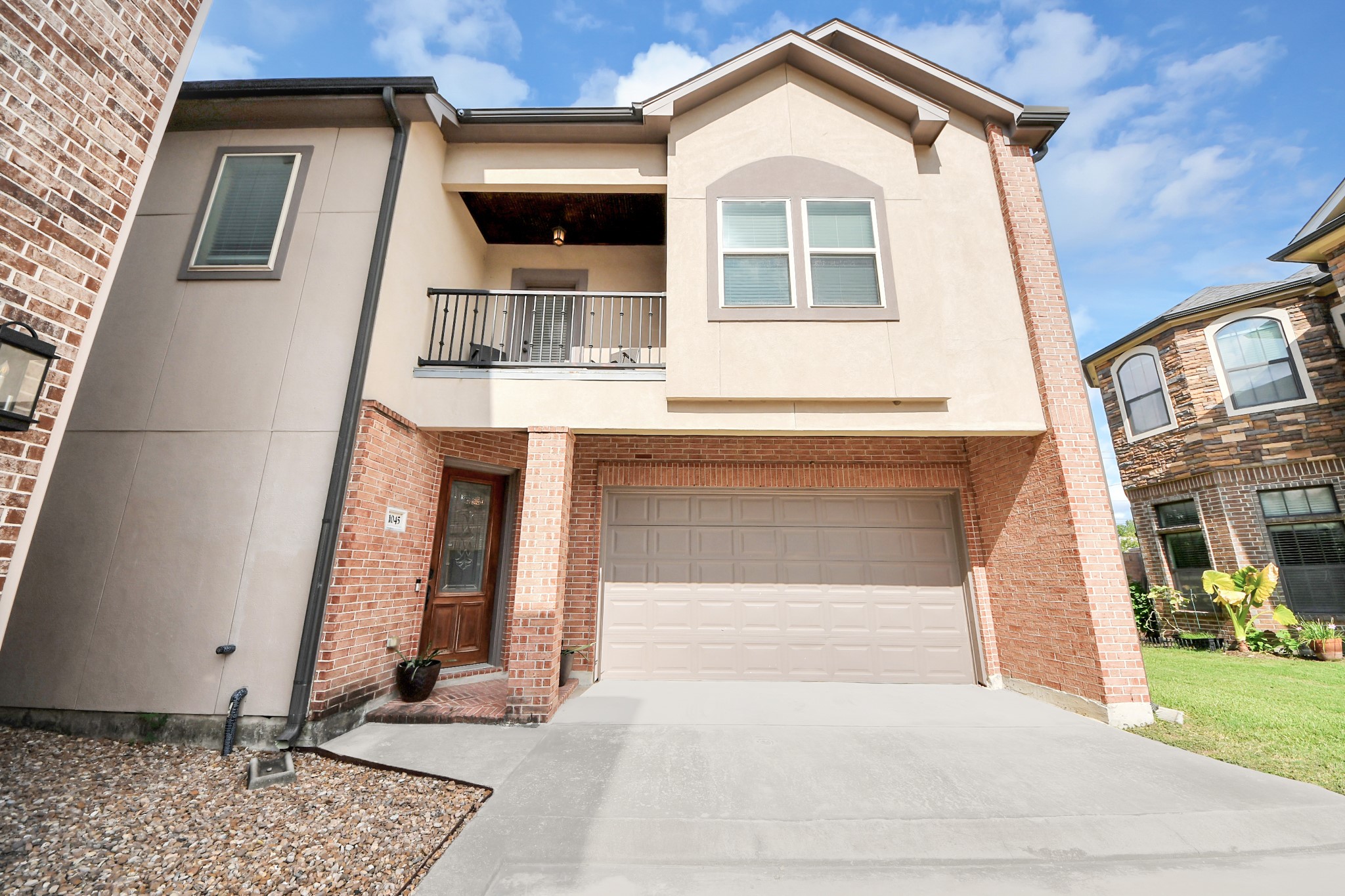11045 Upland Forest Drive Property Photo 1