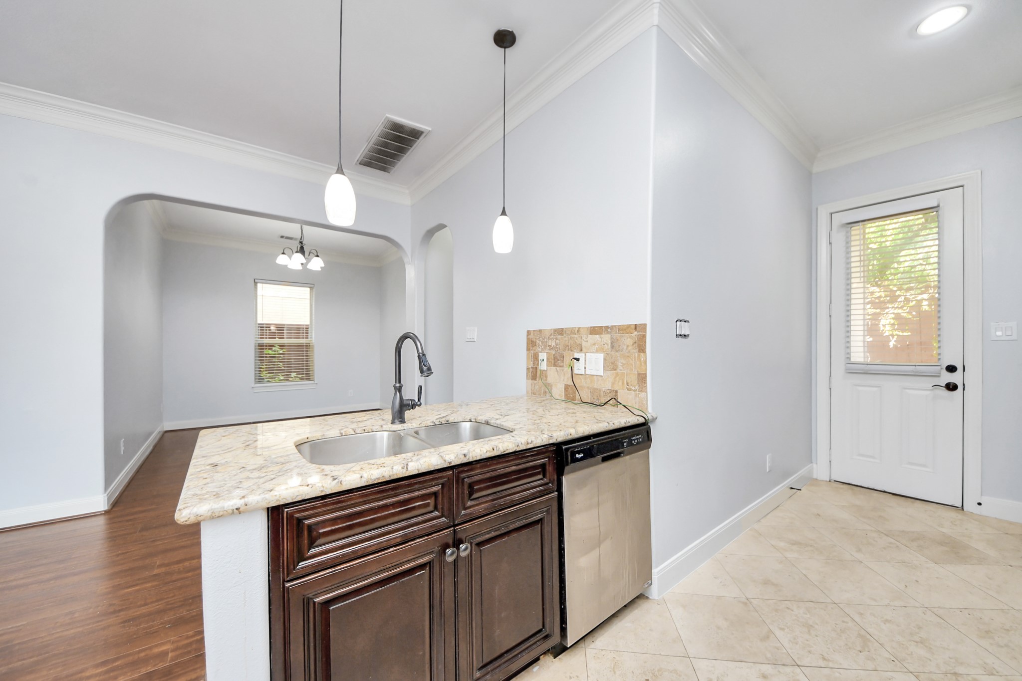 11045 Upland Forest Drive Property Photo 8