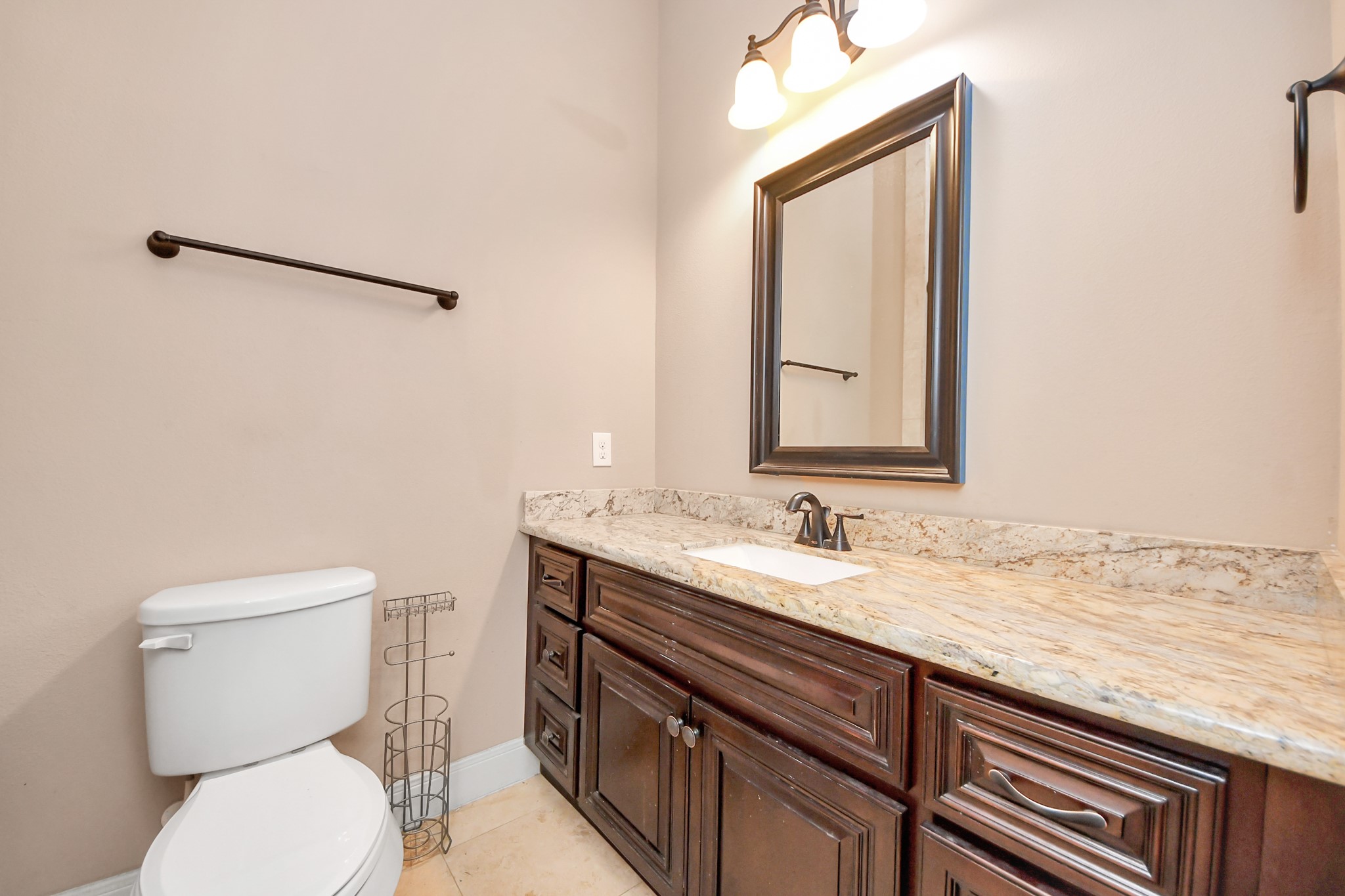 11045 Upland Forest Drive Property Photo 12