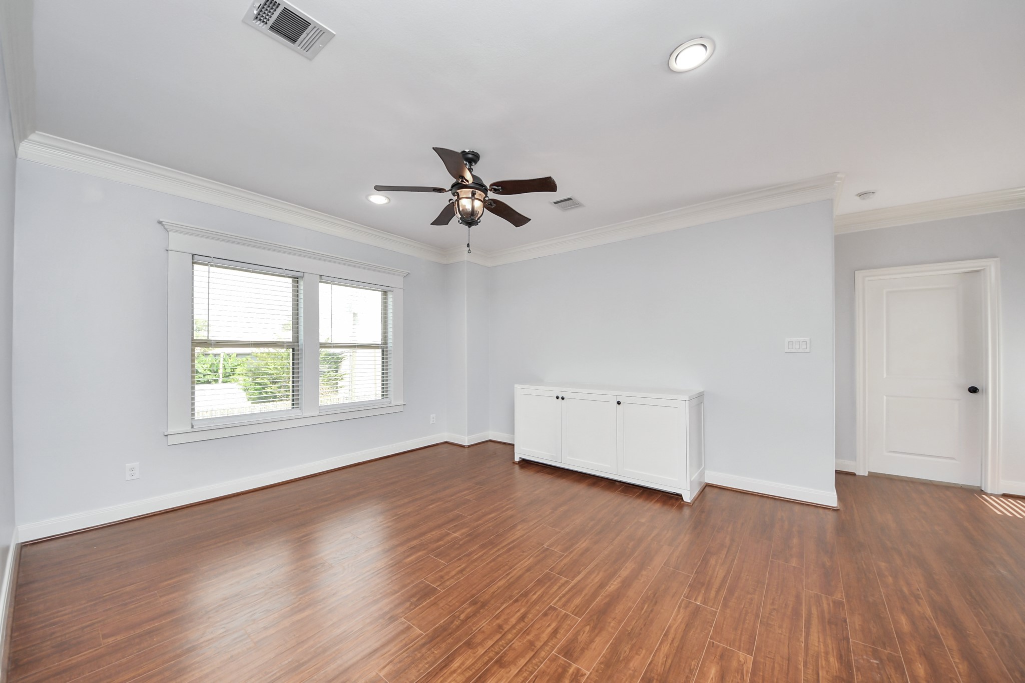 11045 Upland Forest Drive Property Photo 17