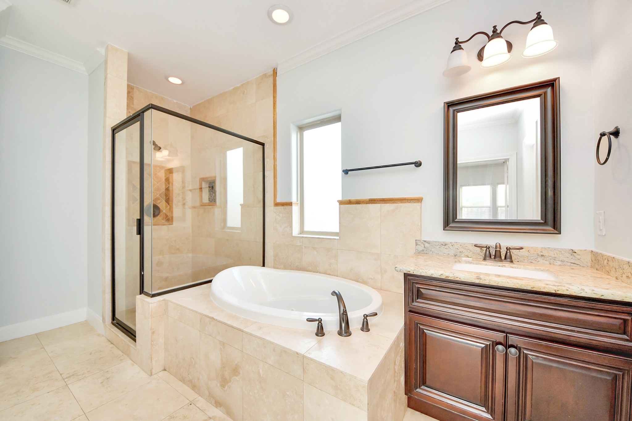 11045 Upland Forest Drive Property Photo 18