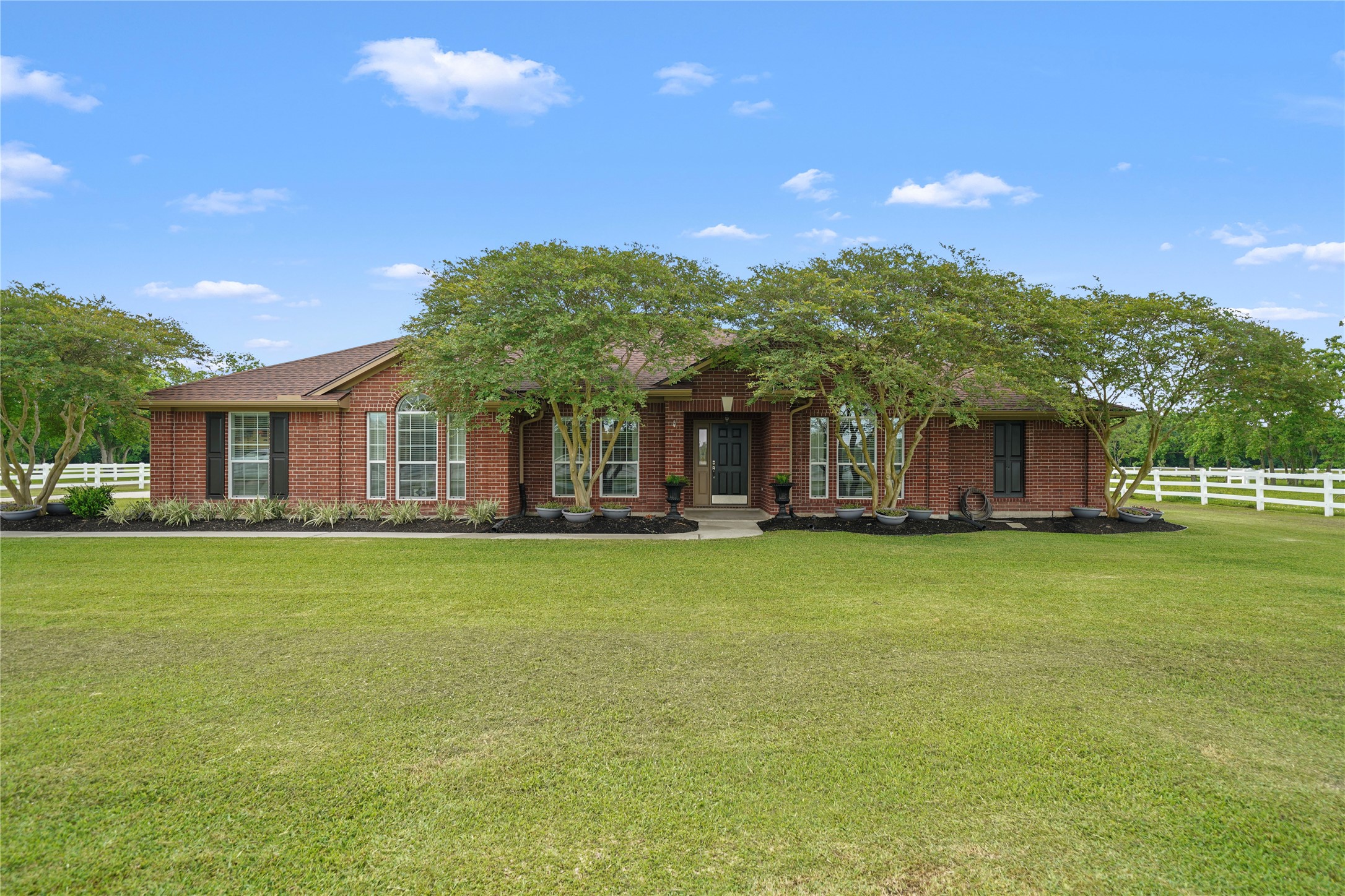 16311 Sun Valley Lane Property Photo