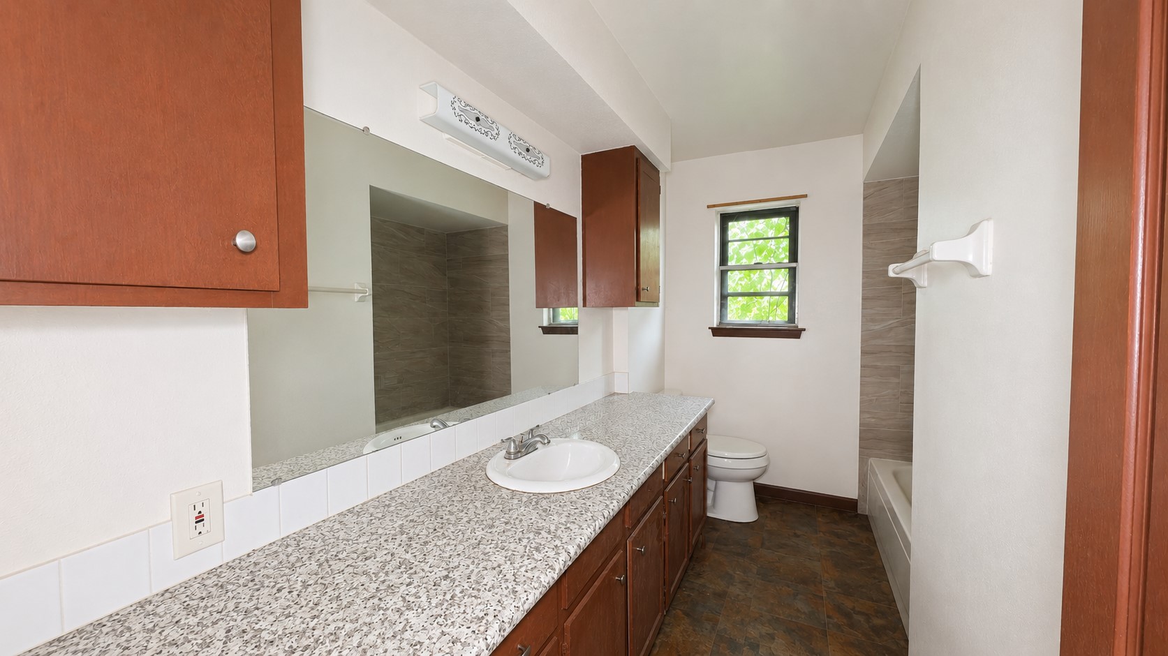 3410 Illinois Street Property Photo 11