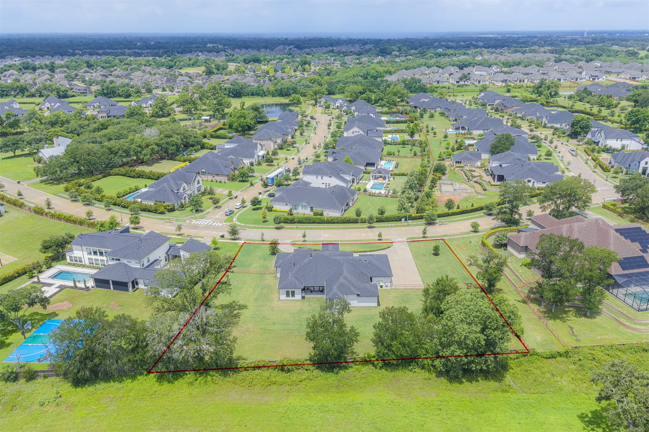 8318 Woods Hollow Trail Property Photo 48