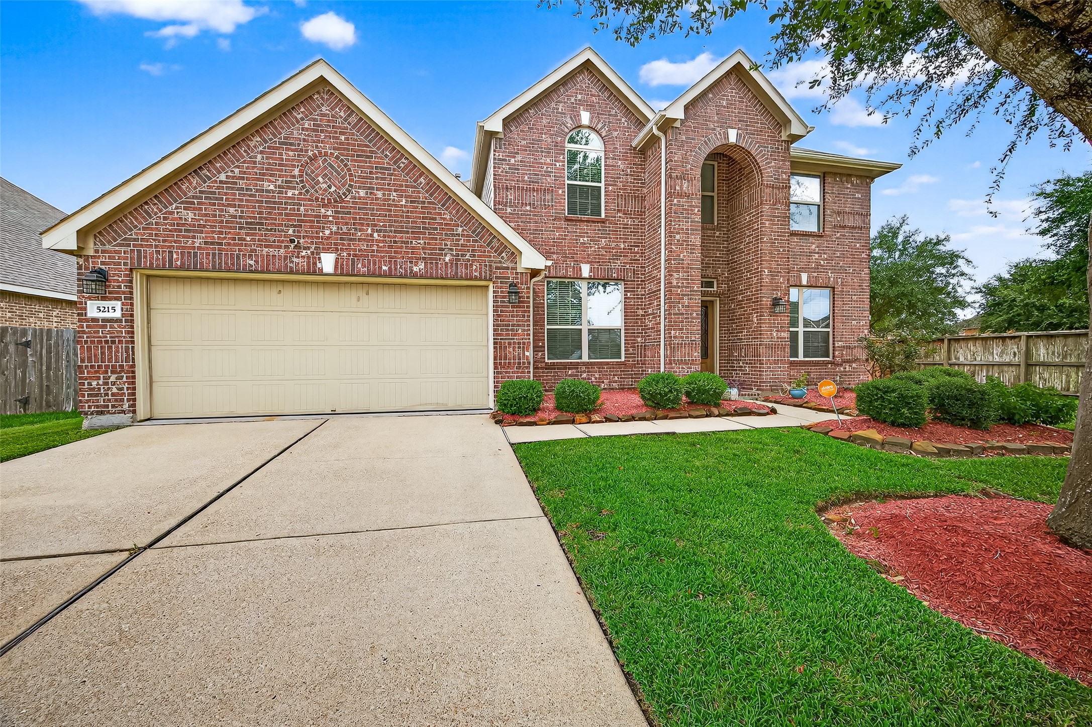 5215 Amber Sky Lane Property Photo 1