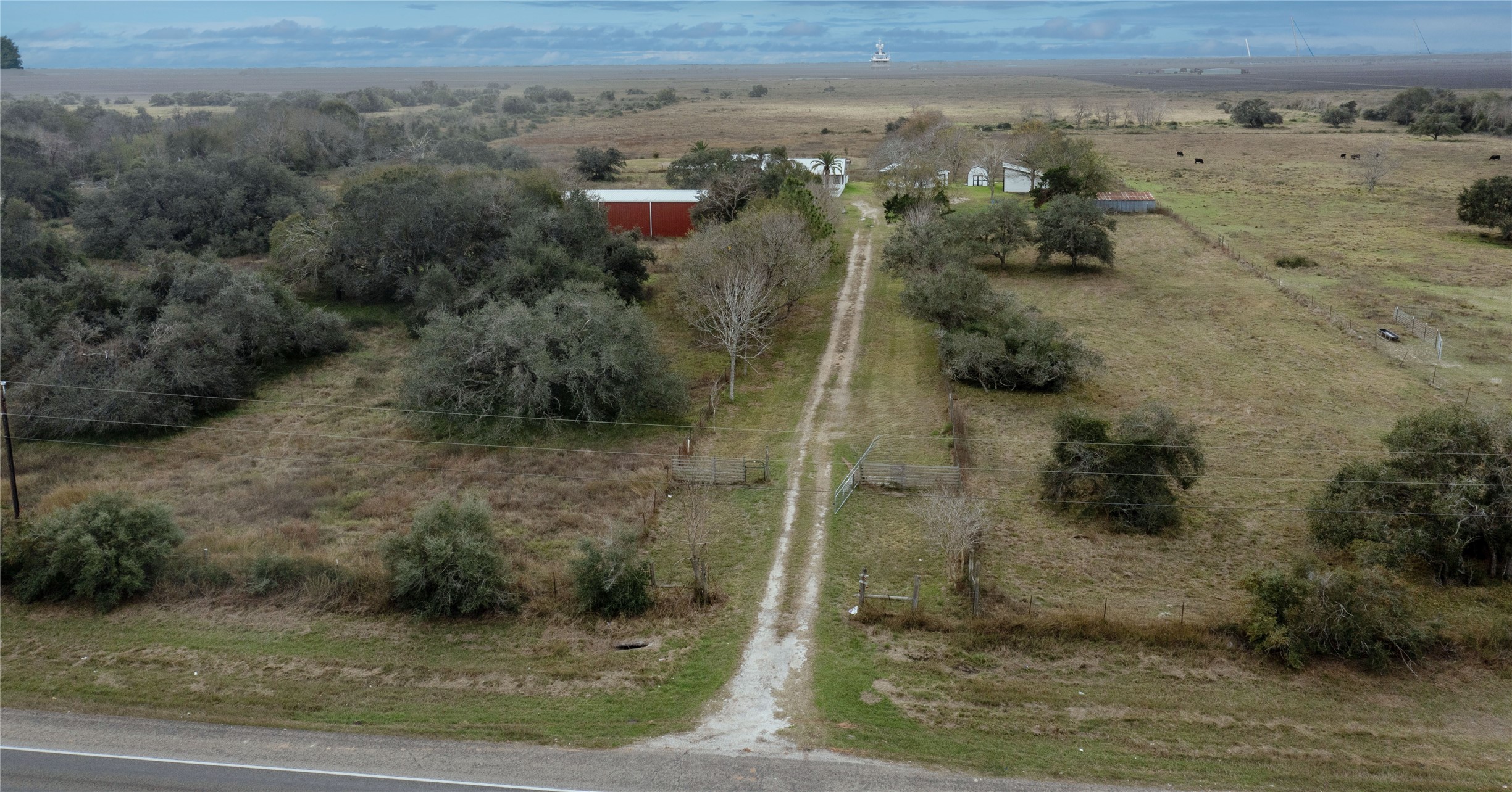4835 35 Property Photo 1