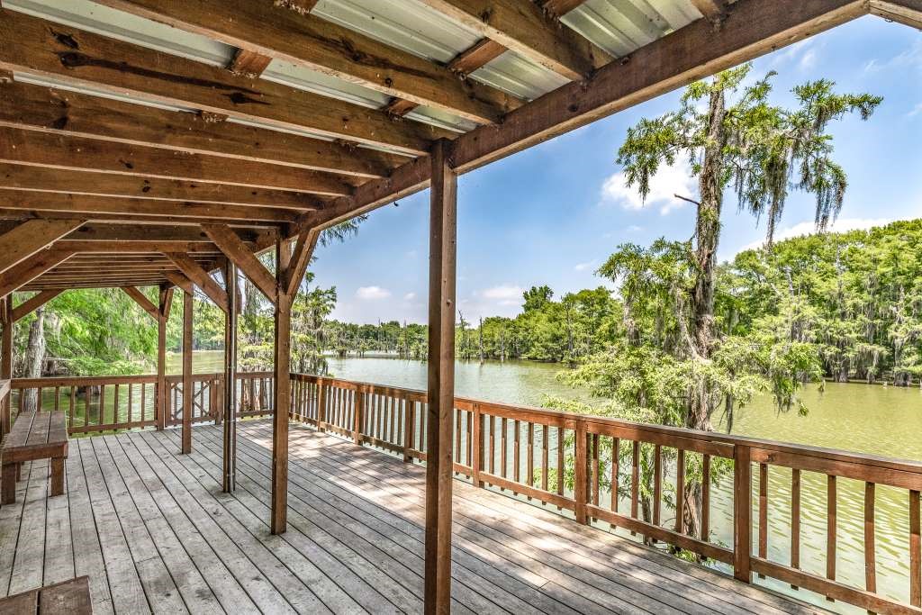 203 Ferguson Drive Property Photo 17