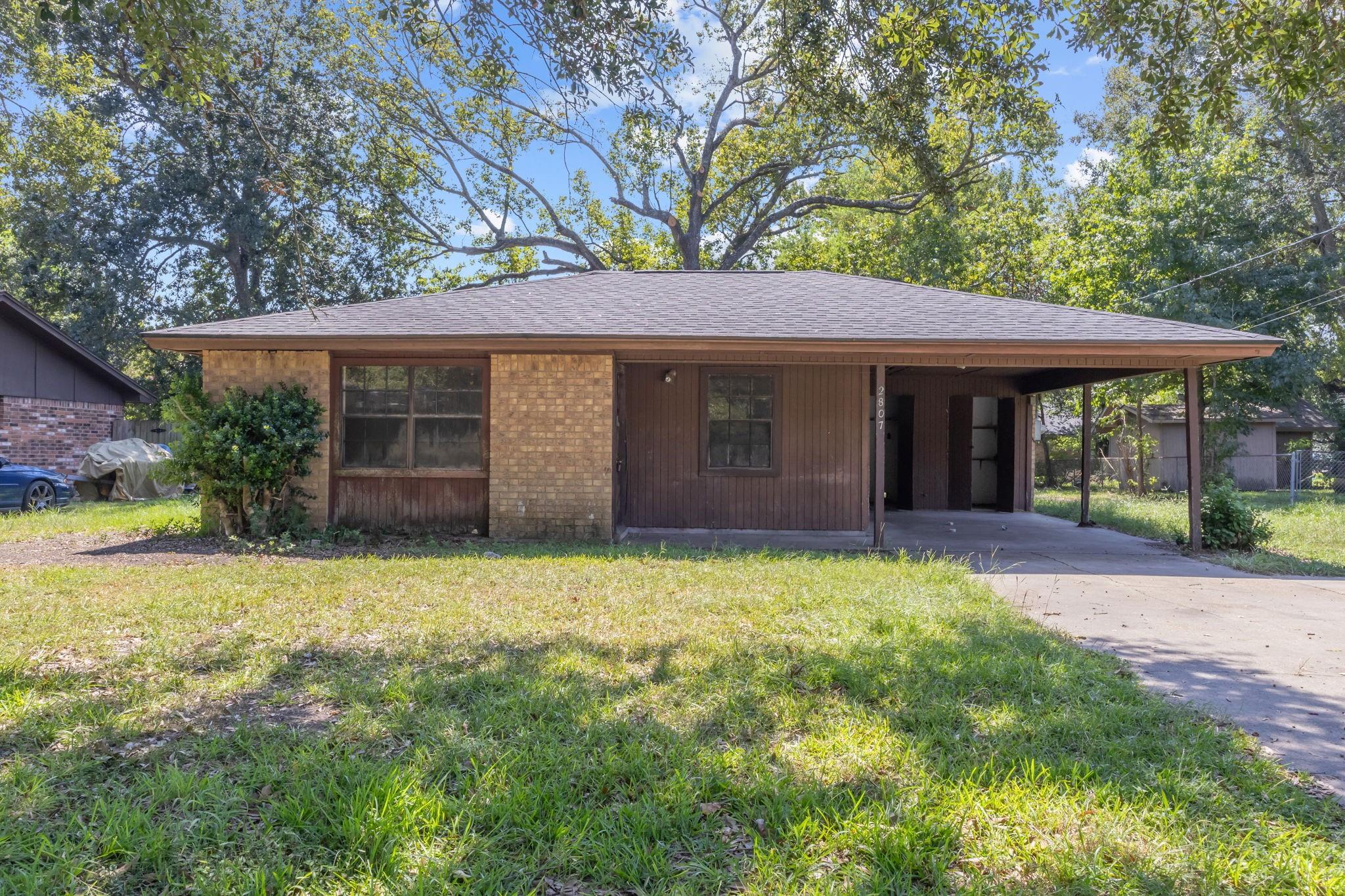 2807 Dowling Street, Orange Tx 77630 Property Photo 1