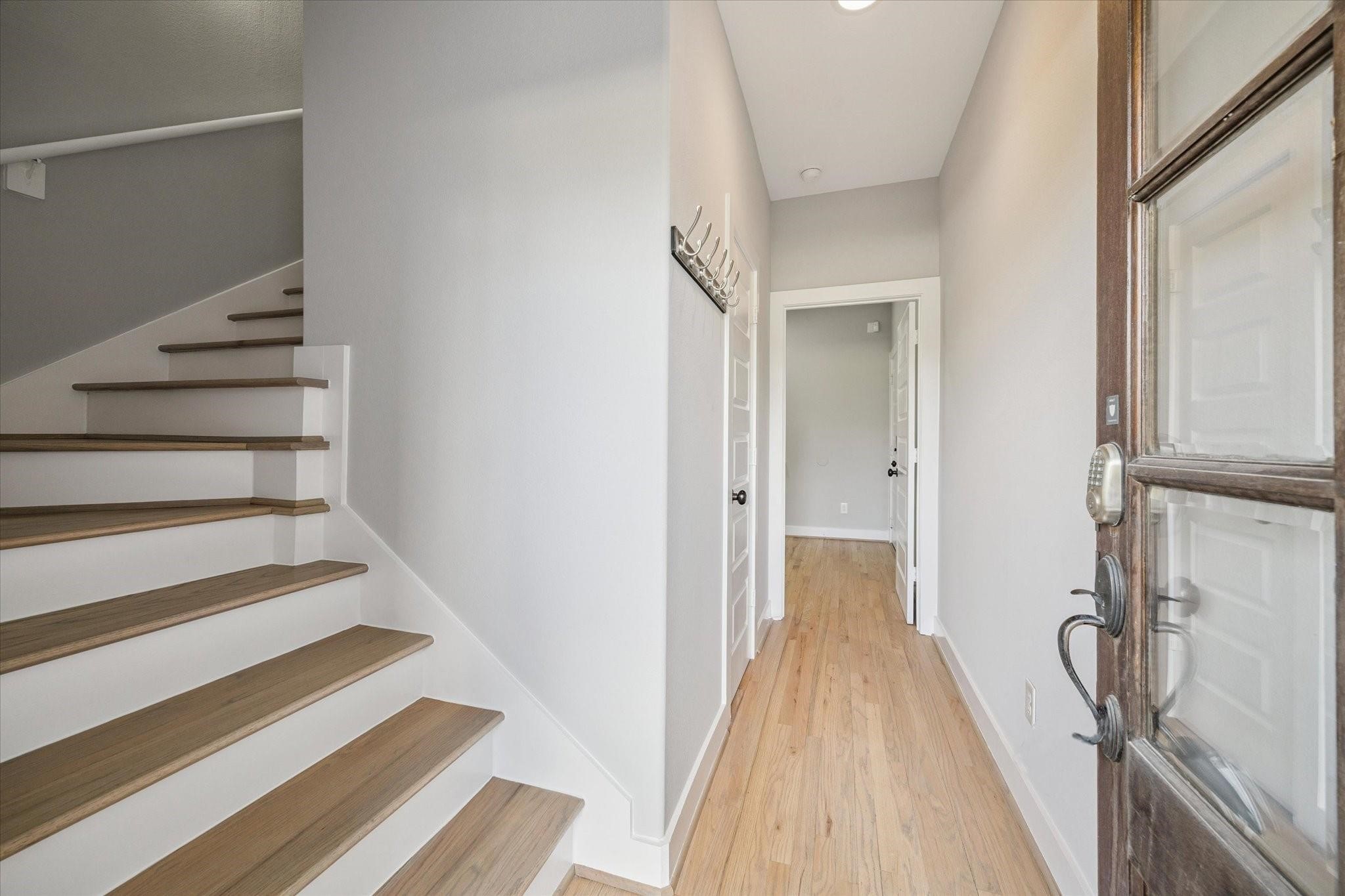 1544 W 23rd Street Property Photo 5