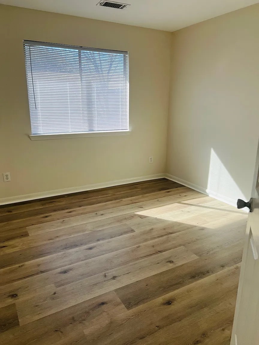 17230 Maple Hollow Drive Property Photo 9