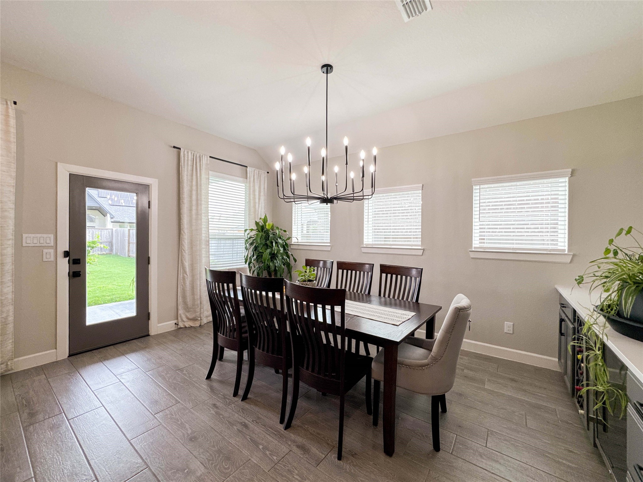 9718 Starry Night Lane Property Photo 14