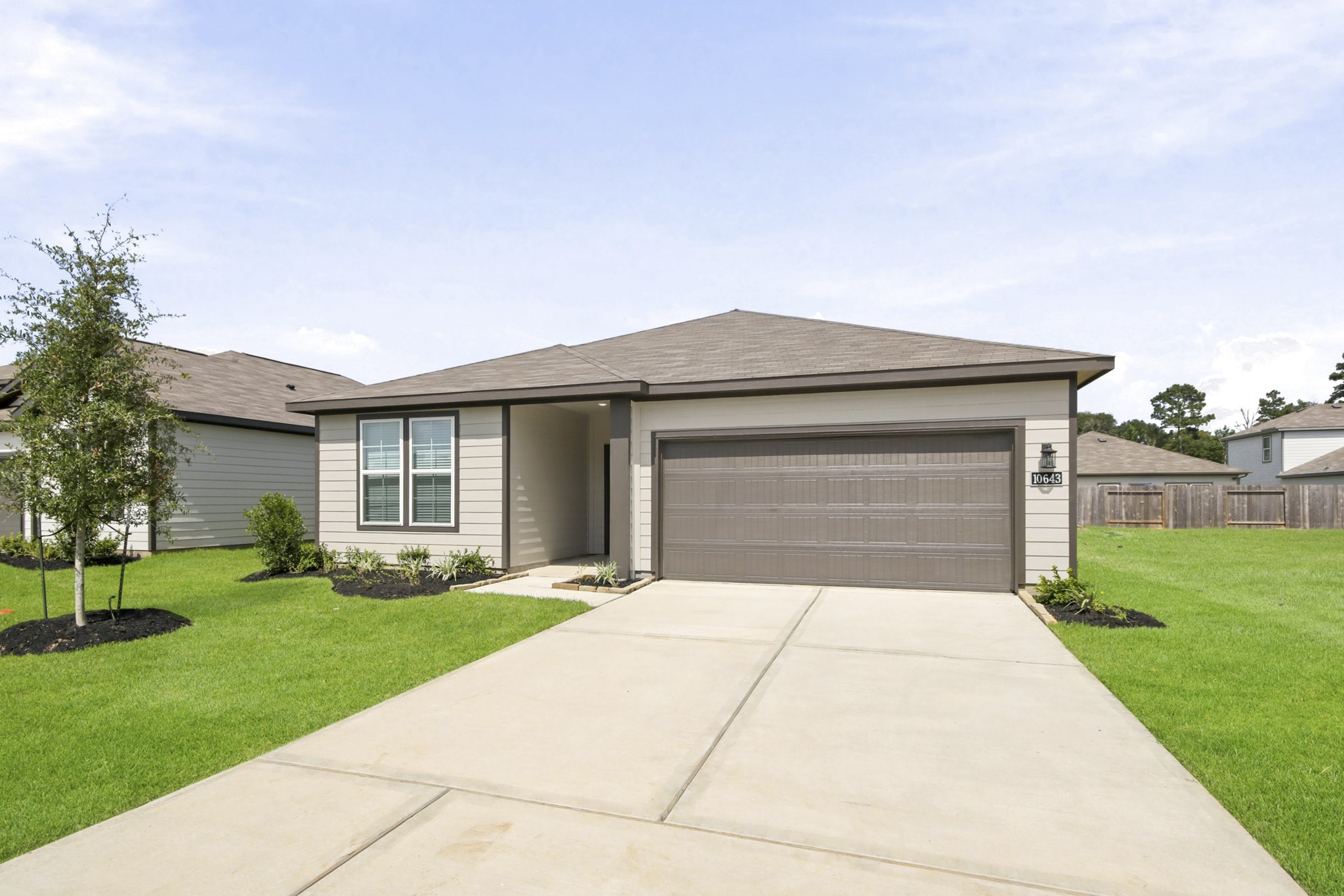 10643 Crockett Meadows Boulevard Property Photo 2