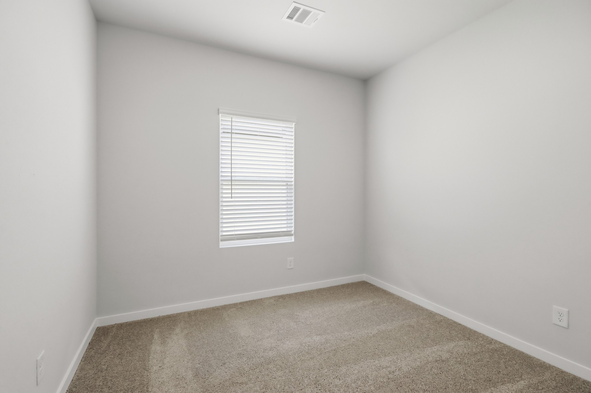 10643 Crockett Meadows Boulevard Property Photo 16