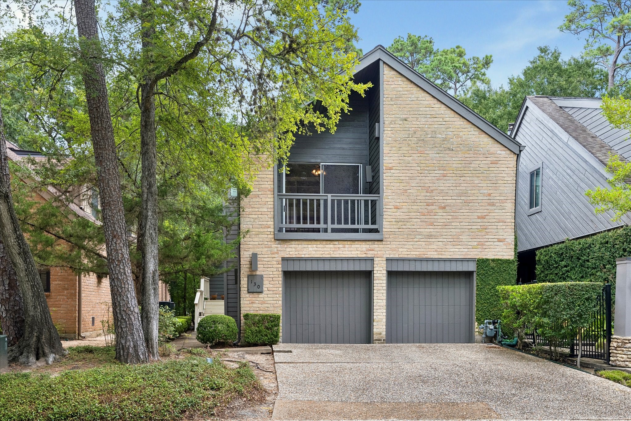 130 Sugarberry Circle Property Photo 1