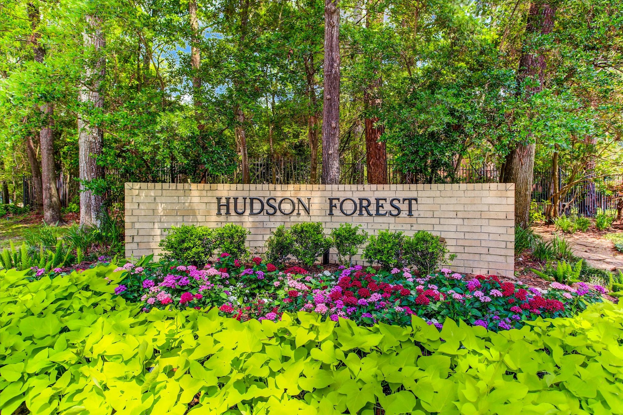 130 Sugarberry Circle Property Photo 30