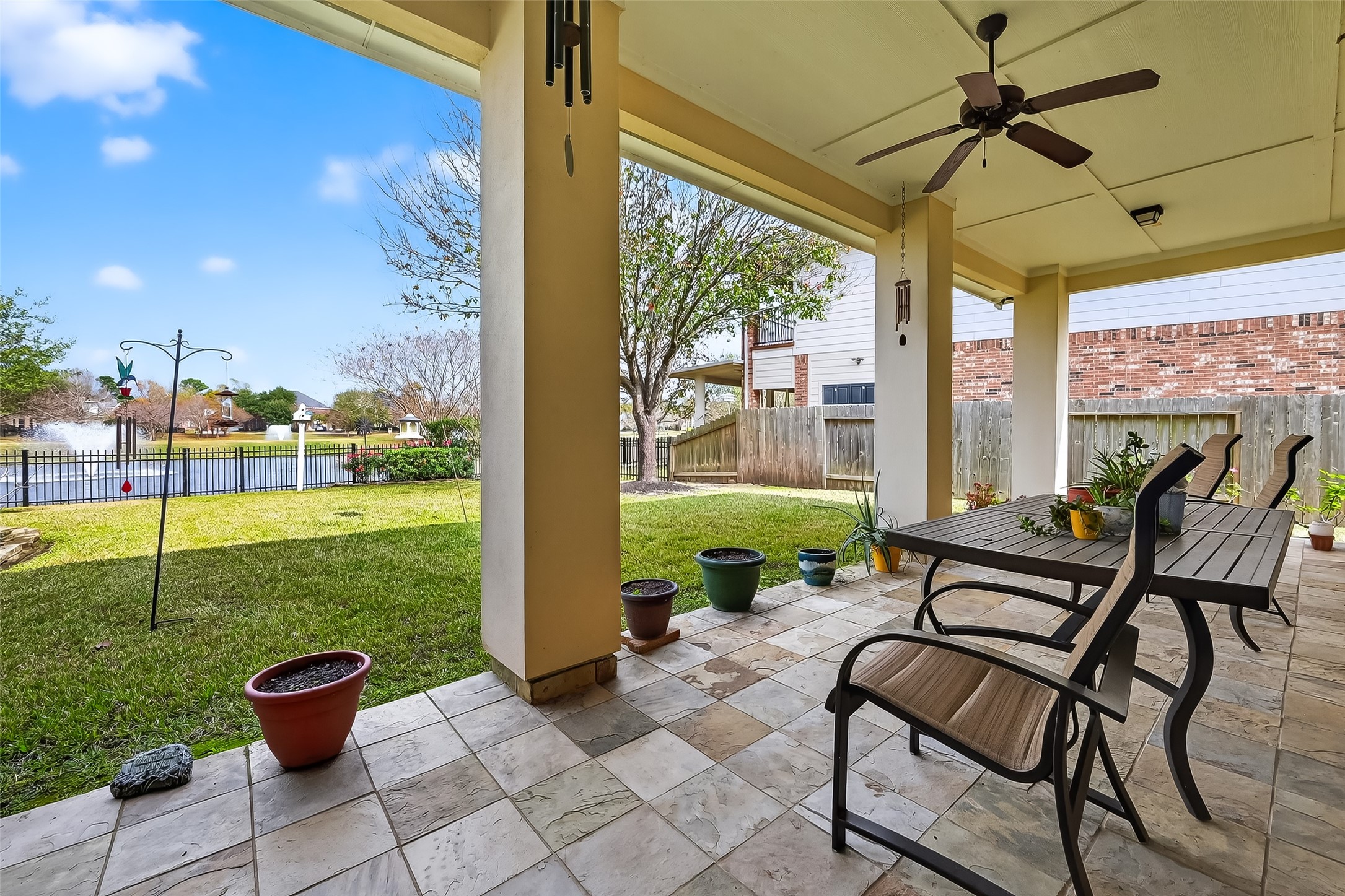 18622 Yorkshire Manor Ct Property Photo 9