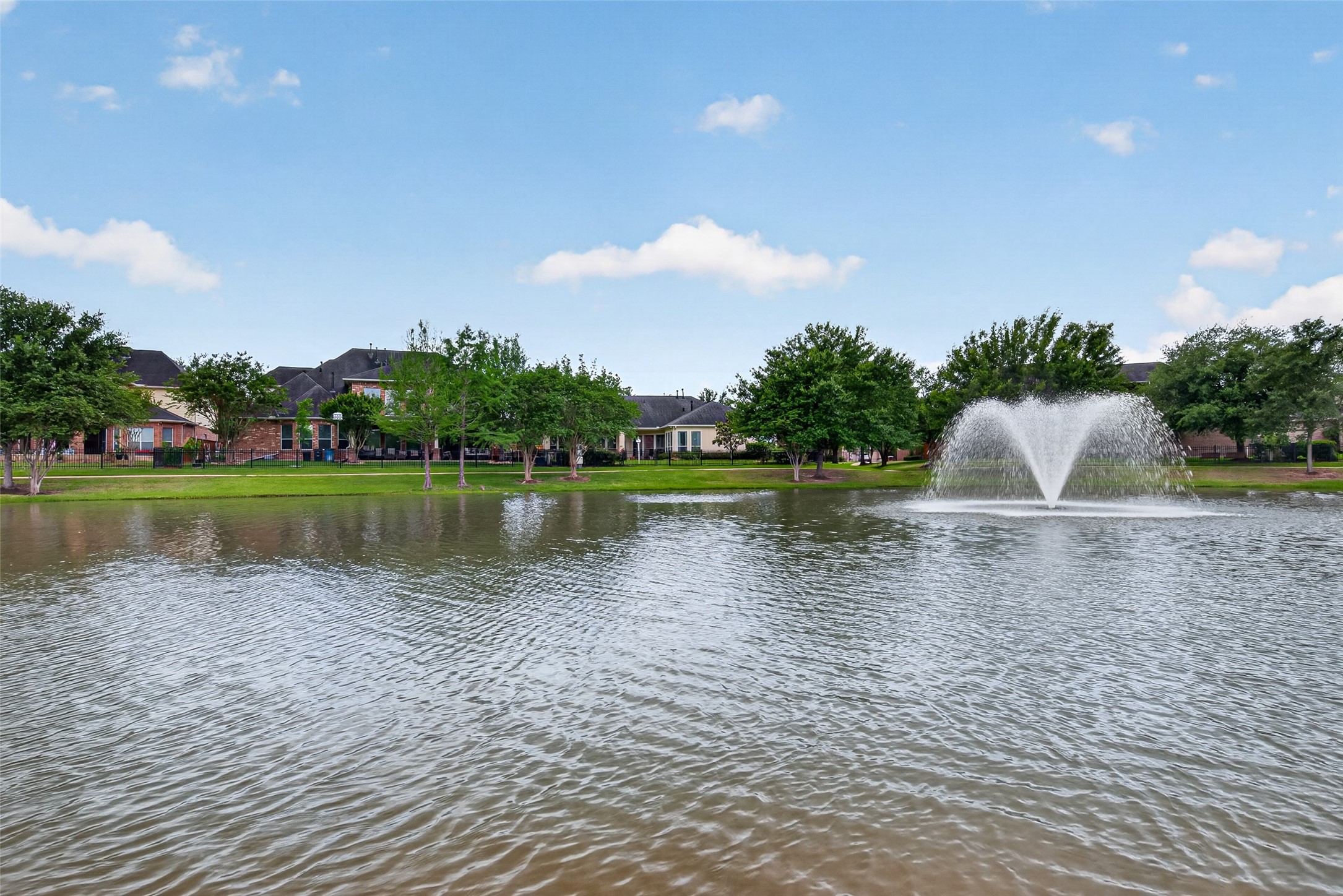 18622 Yorkshire Manor Ct Property Photo 10