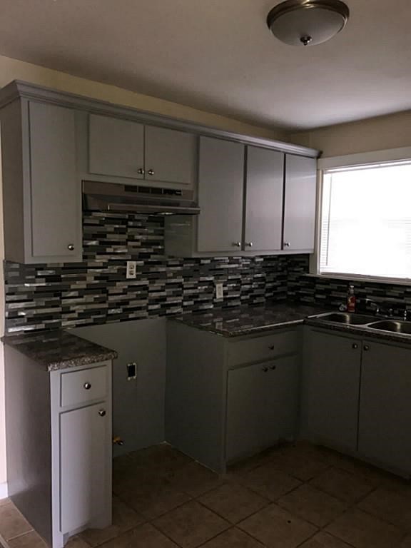 3206 Napoleon Street Property Photo 5
