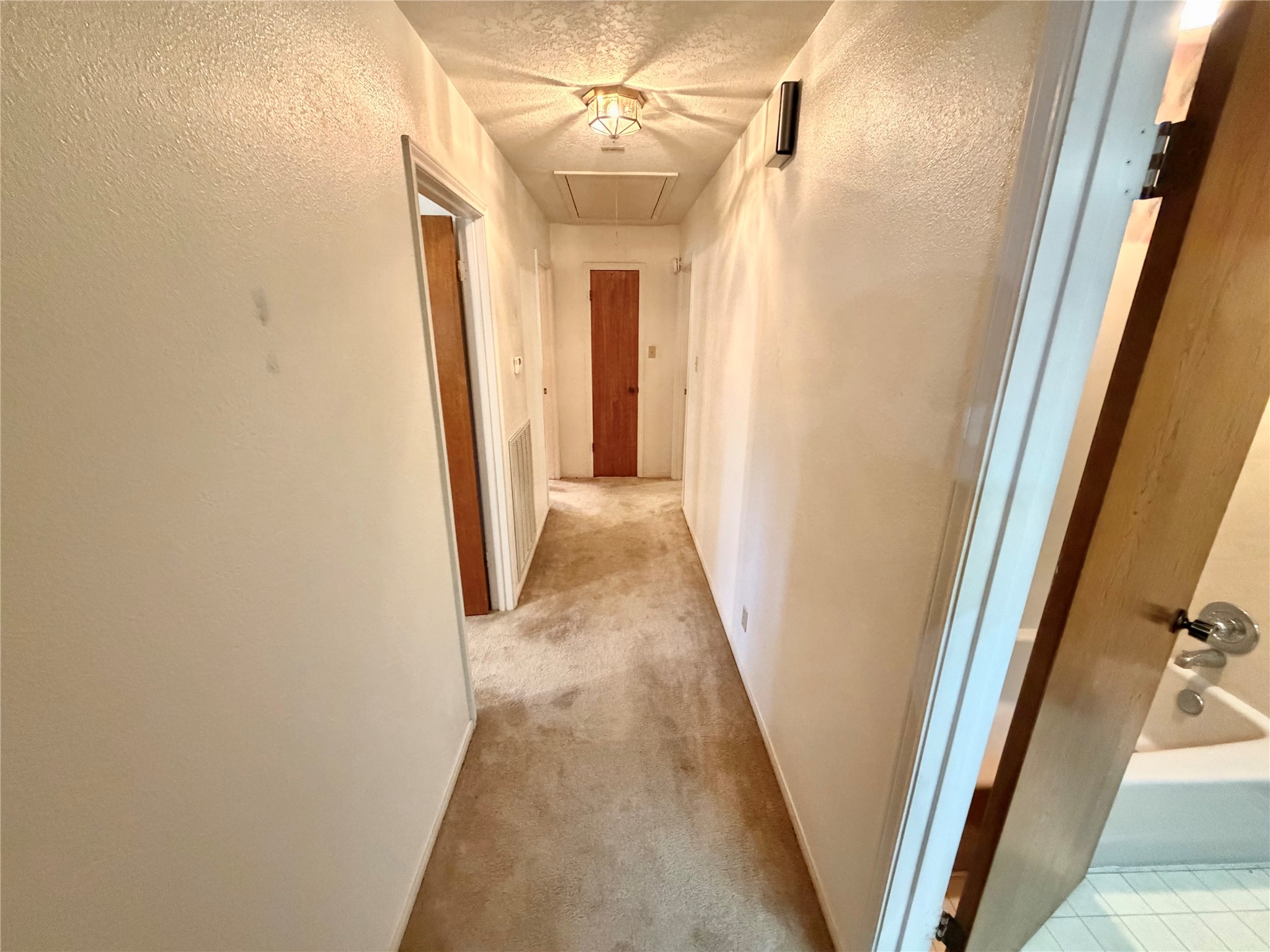 3 S Erik Drive Property Photo 18