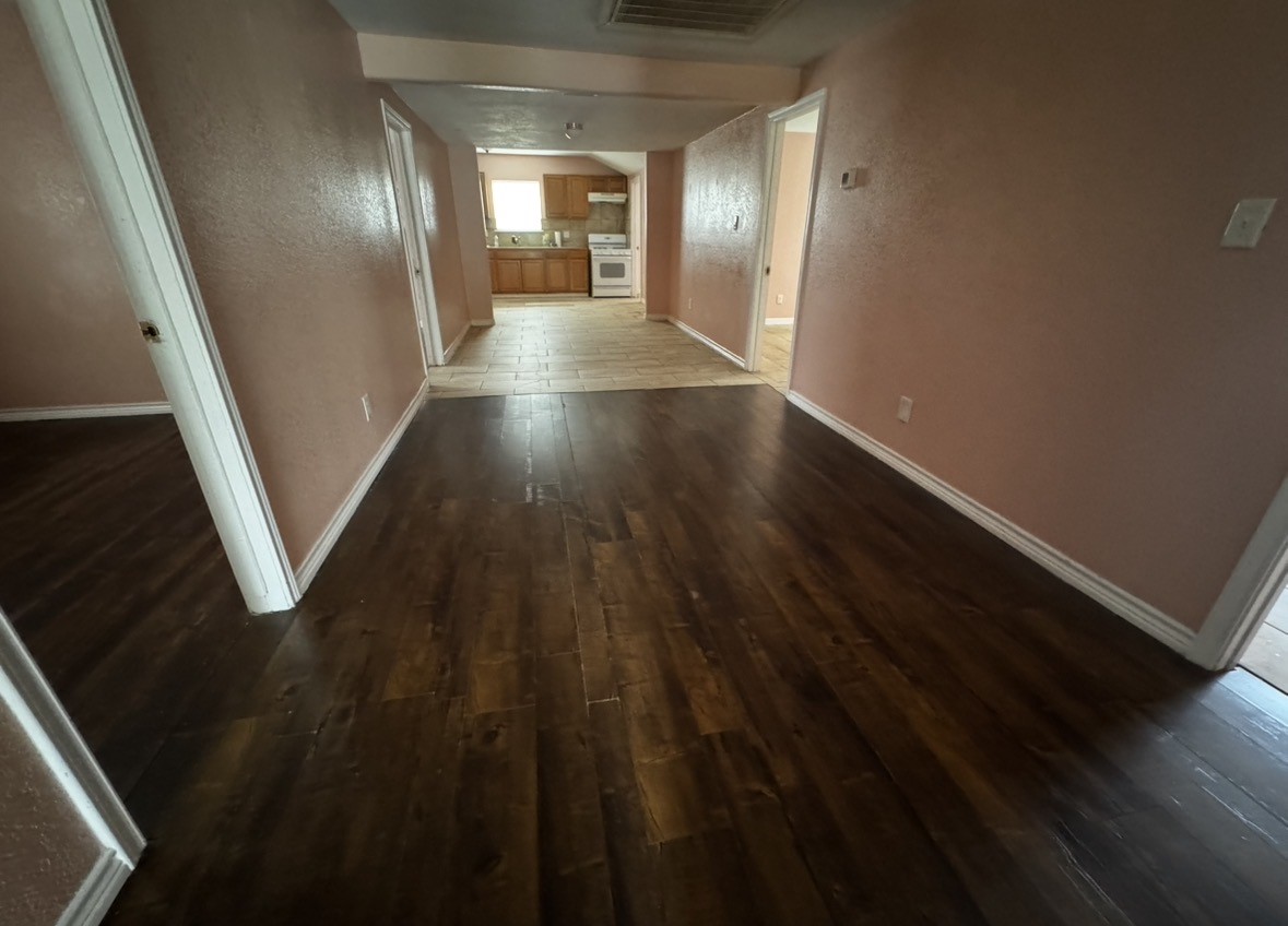 709 Matthews Street Property Photo 3