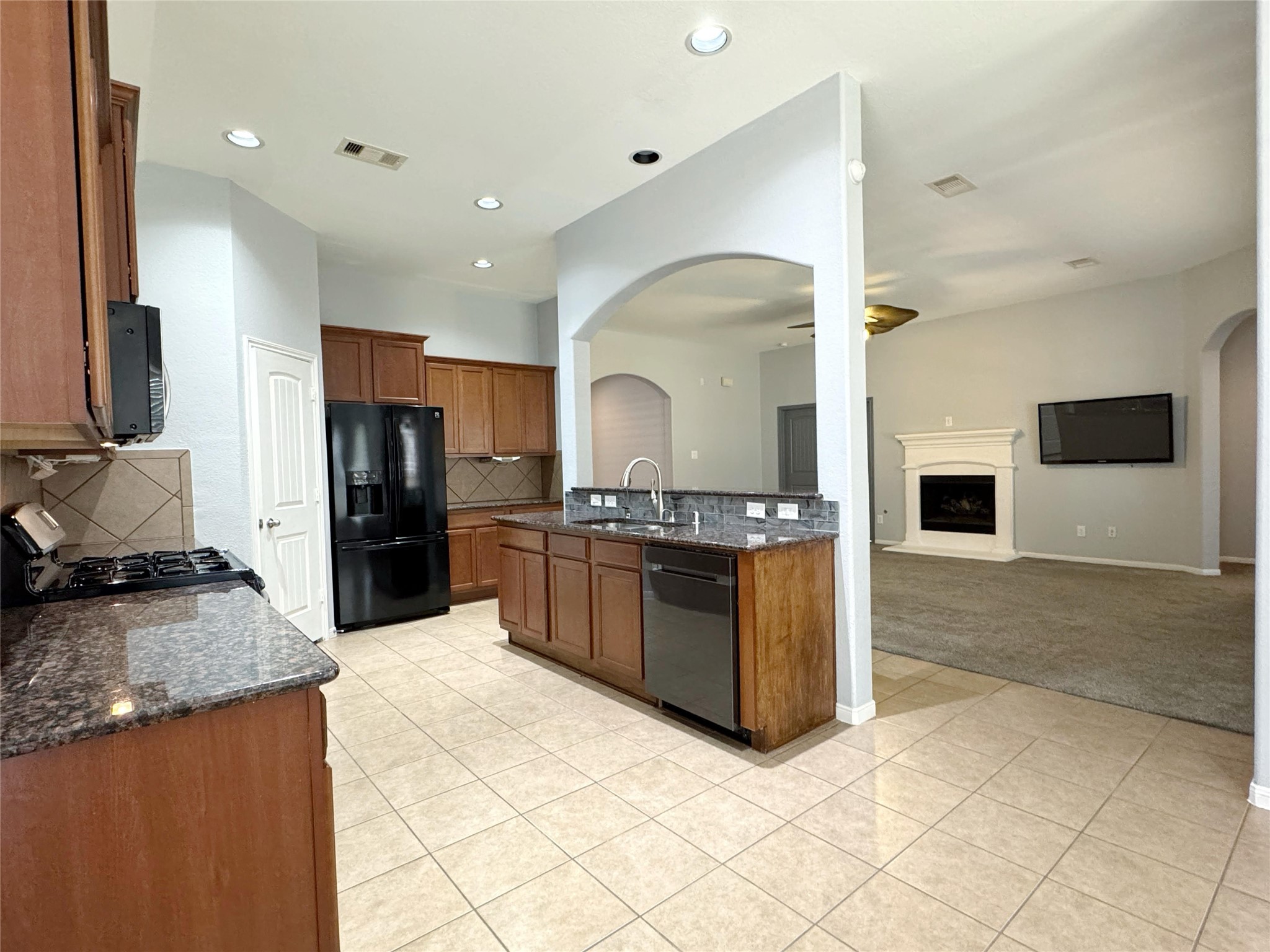 1050 Forest Haven Court Property Photo 4
