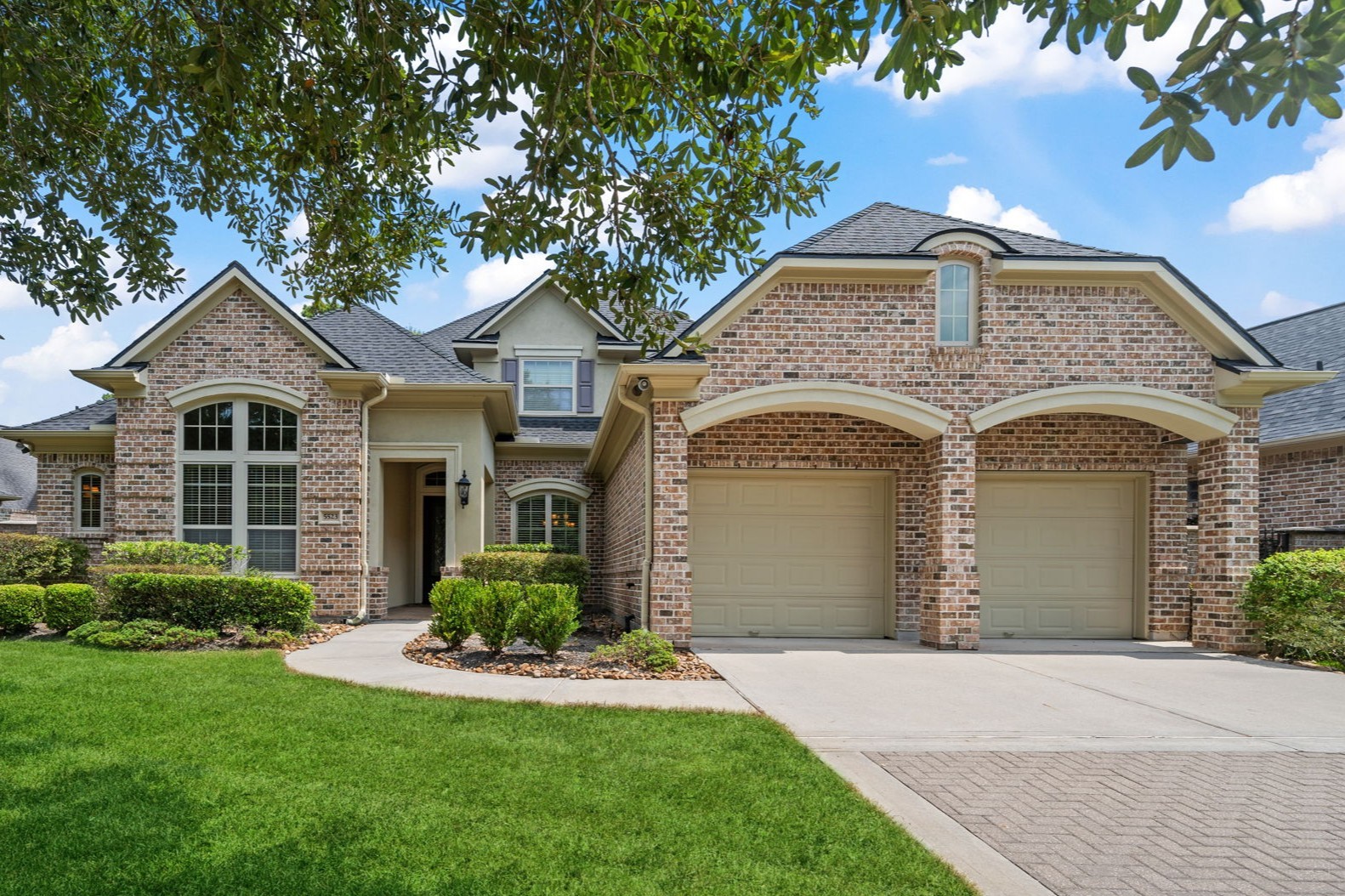 5523 Regal Landing Drive Property Photo 1