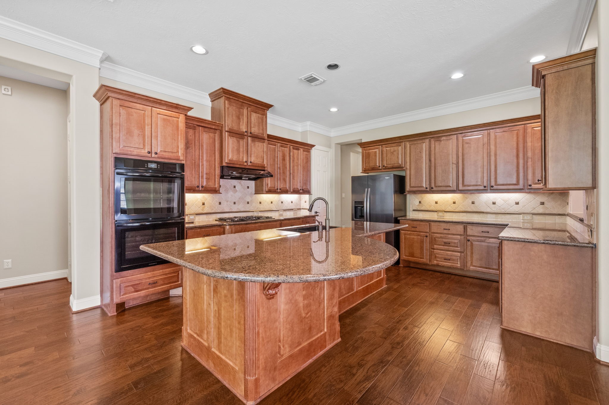 5523 Regal Landing Drive Property Photo 8