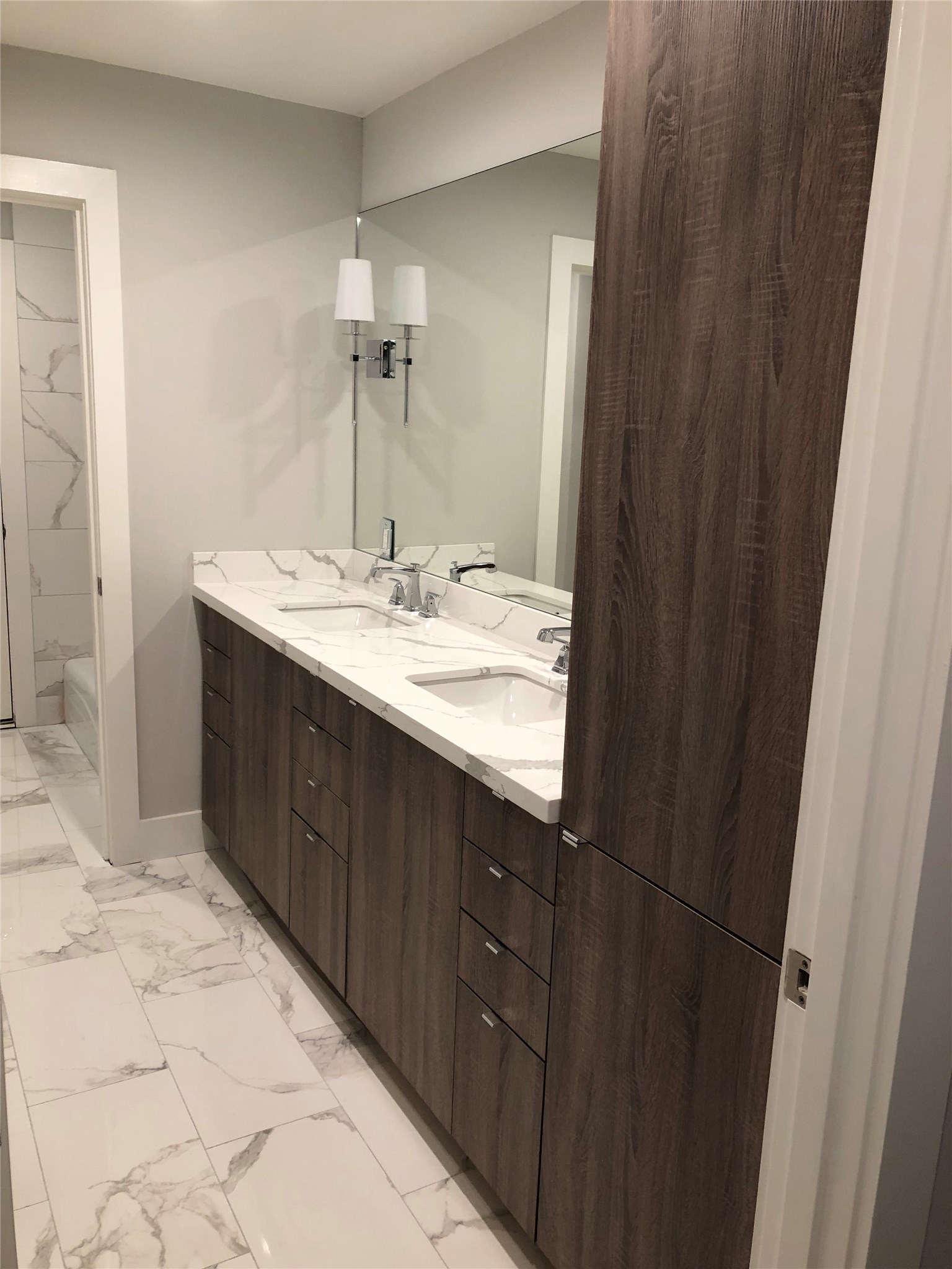 5258 Ariel Street Property Photo 6