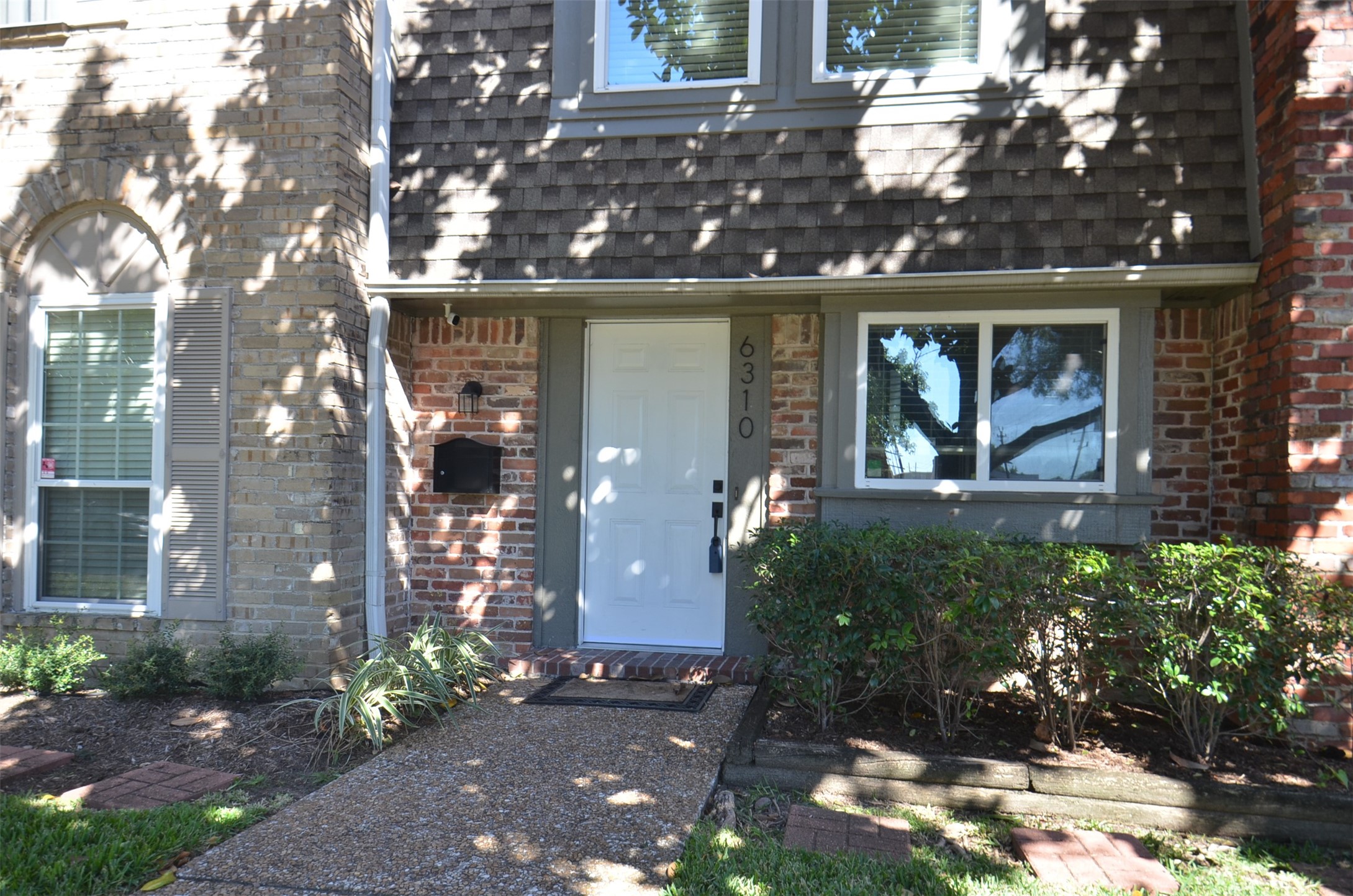 6310 Chevy Chase Drive 5 Property Photo 3