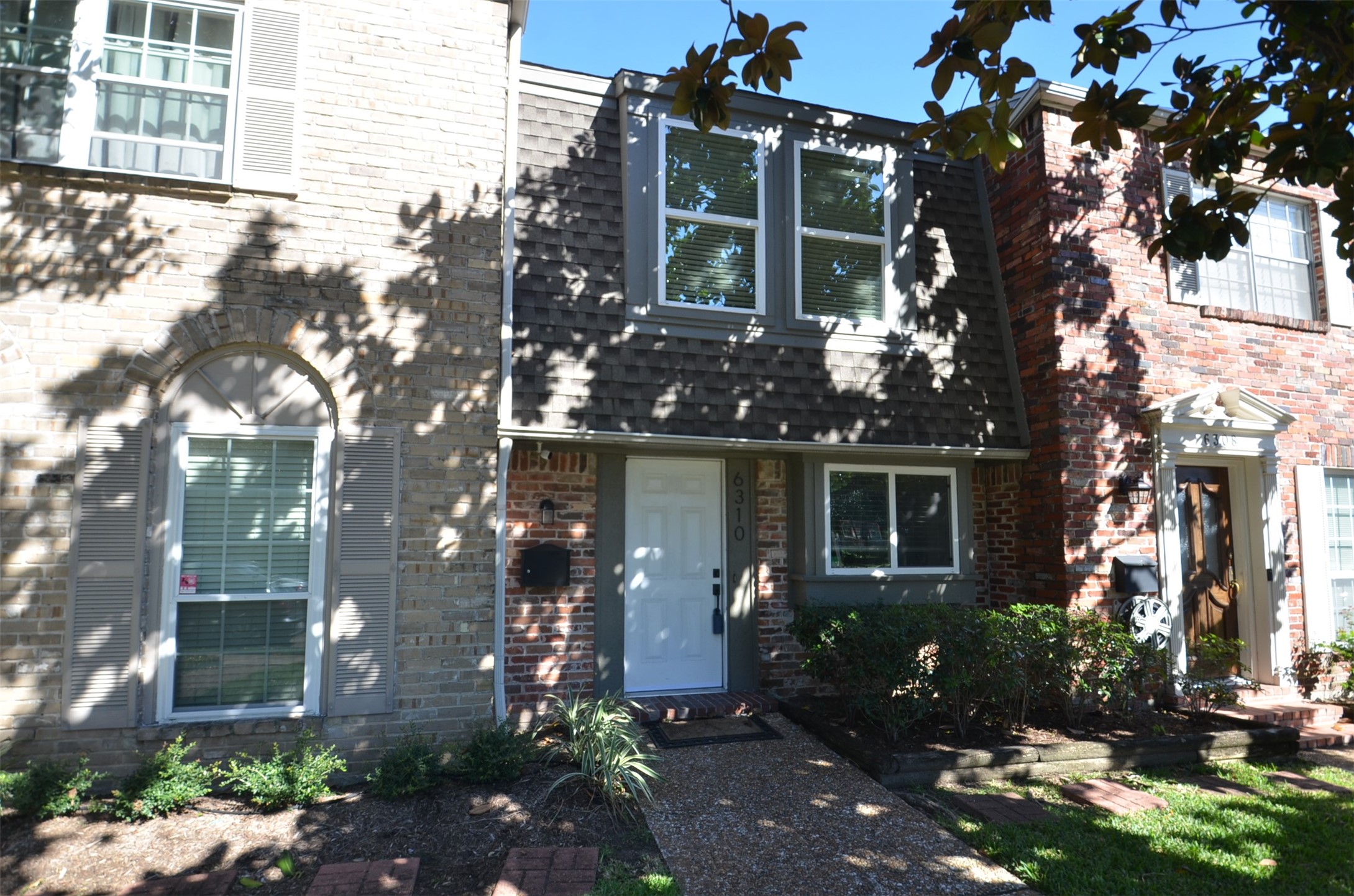 6310 Chevy Chase Drive 5 Property Photo 5