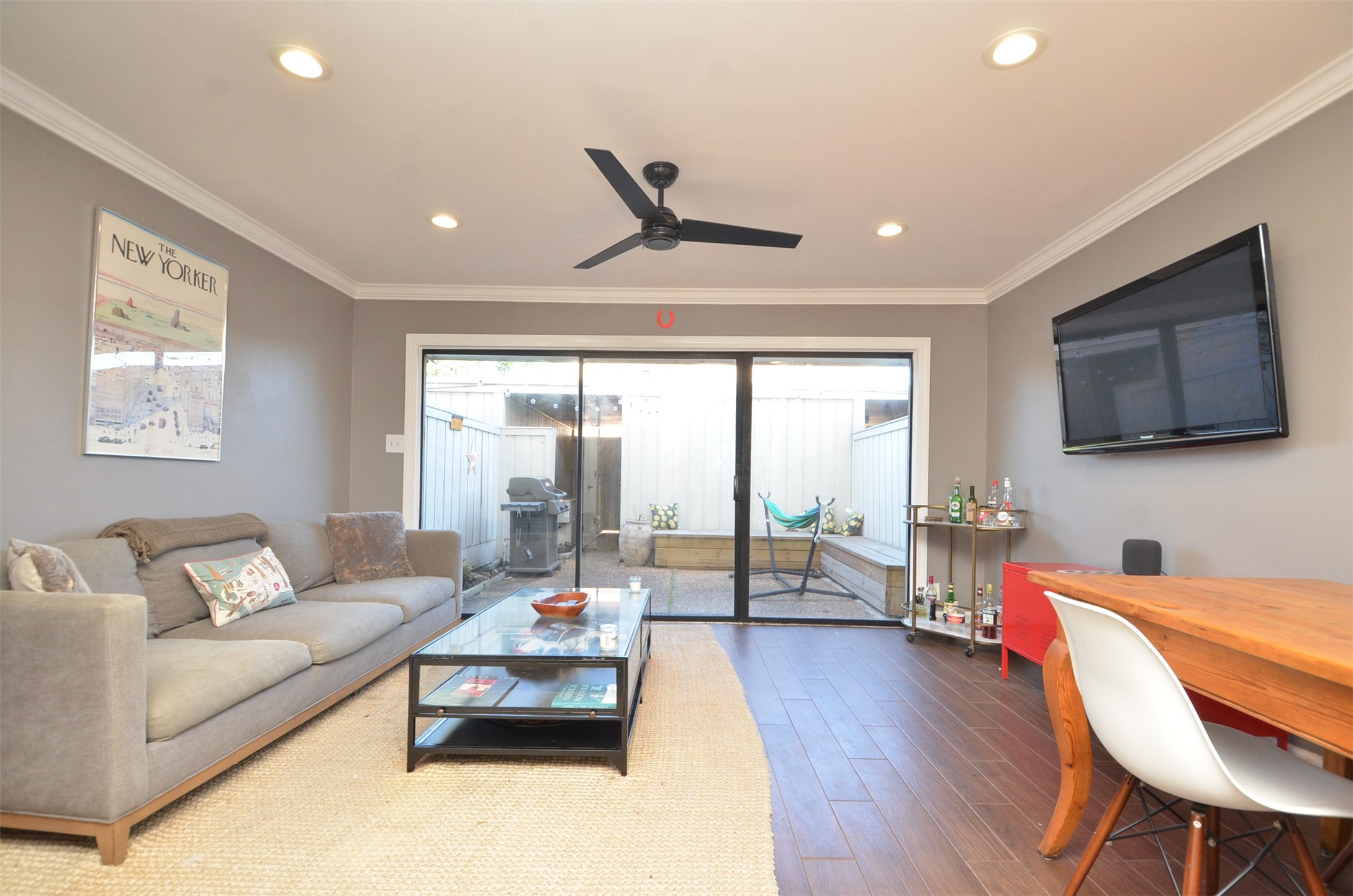 6310 Chevy Chase Drive 5 Property Photo 11