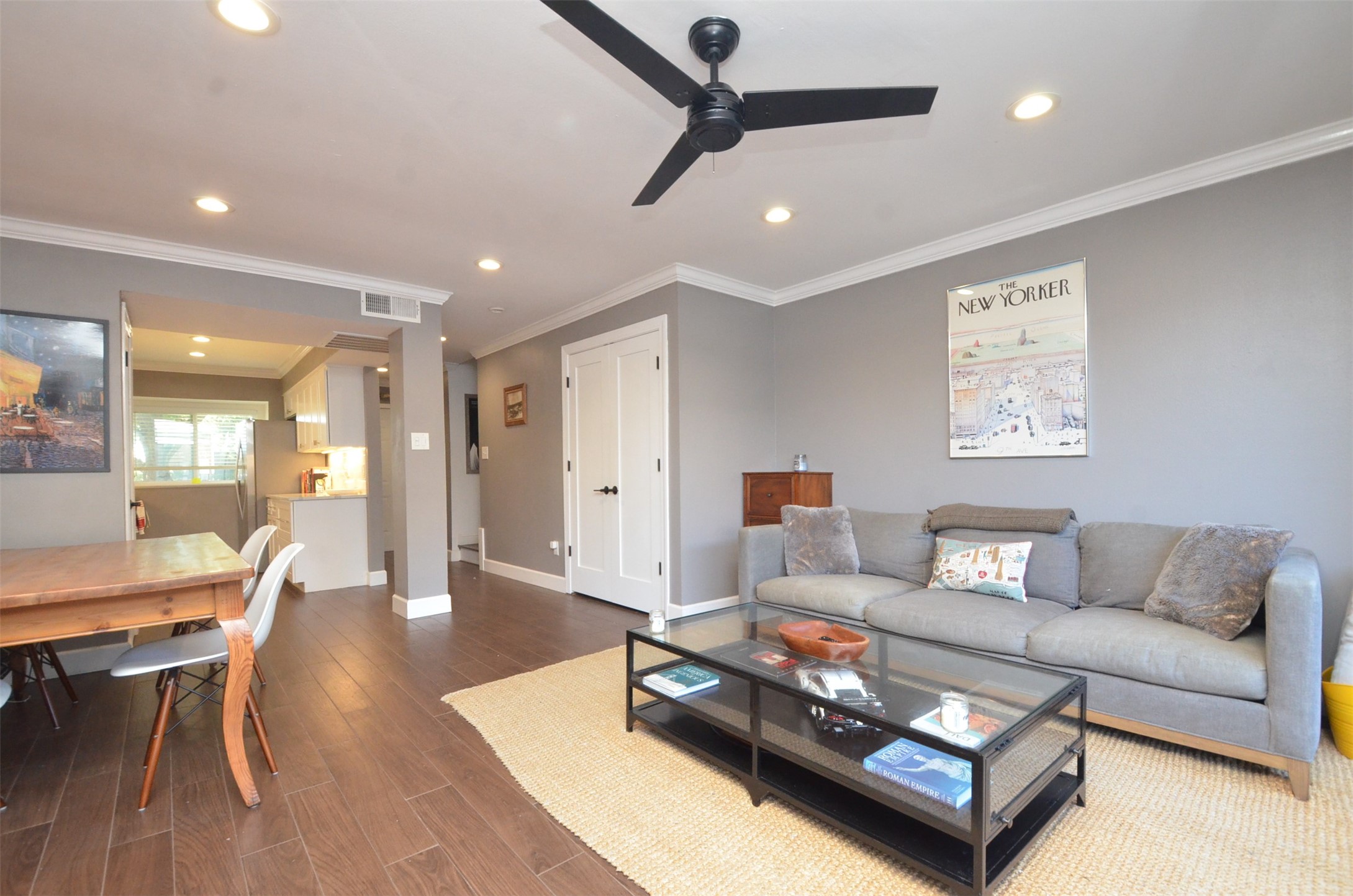 6310 Chevy Chase Drive 5 Property Photo 14