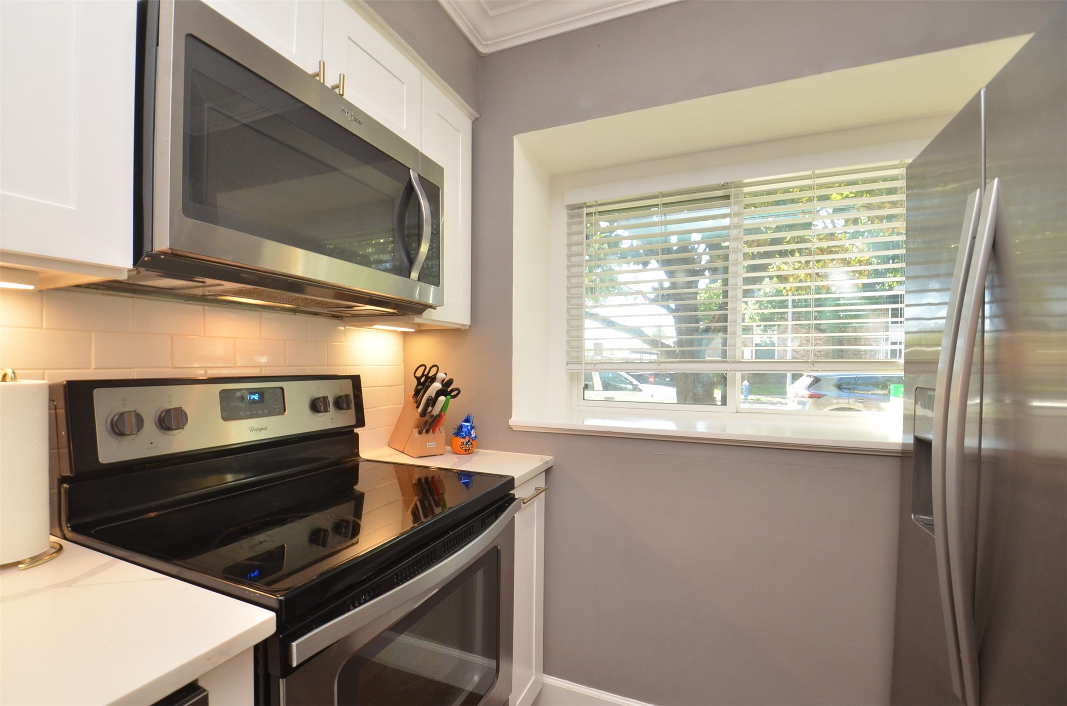 6310 Chevy Chase Drive 5 Property Photo 22