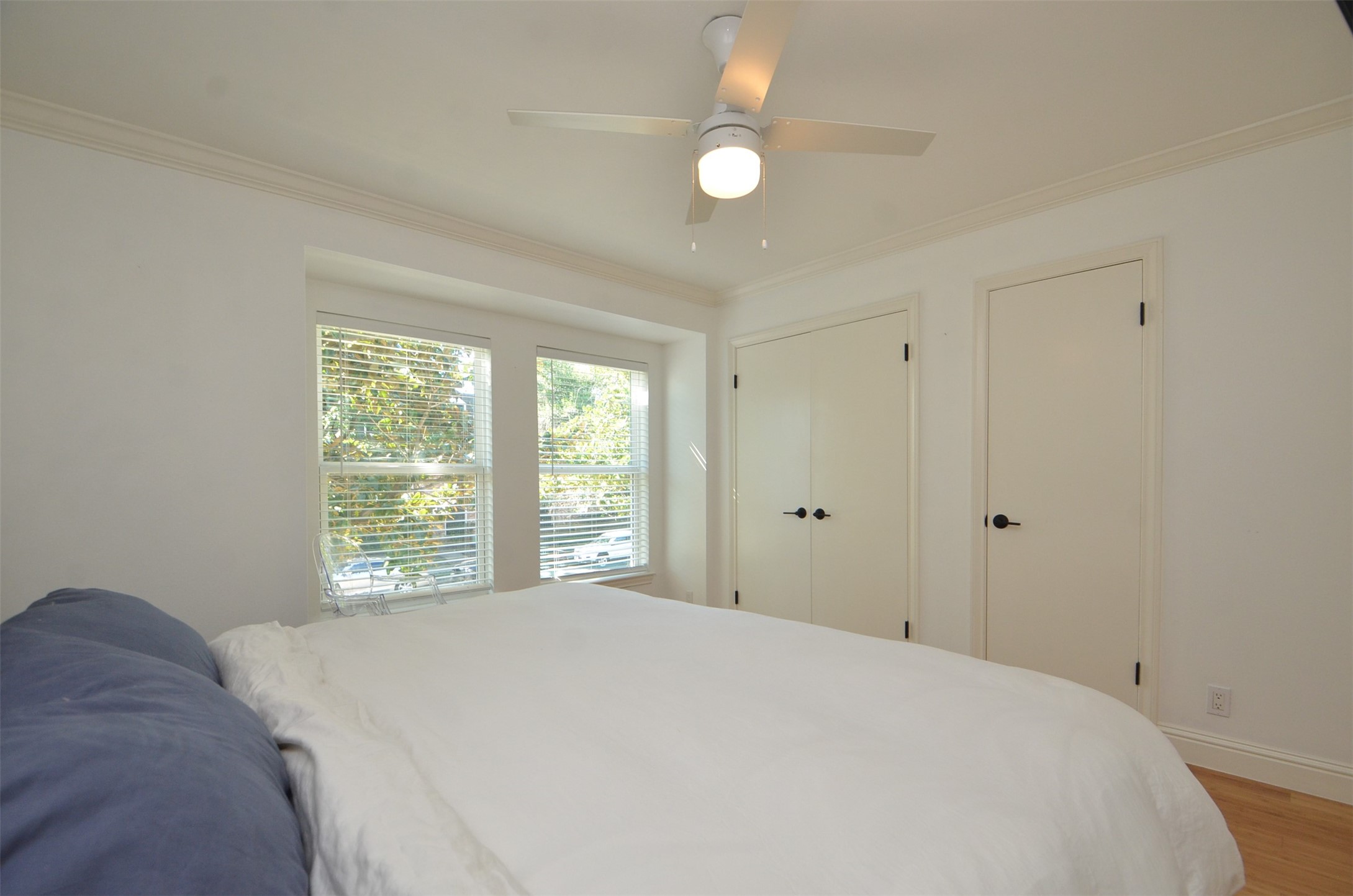 6310 Chevy Chase Drive 5 Property Photo 28