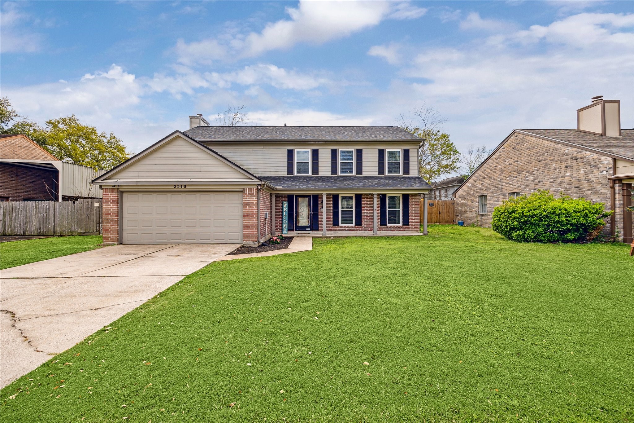 2310 Parkview Drive Property Photo