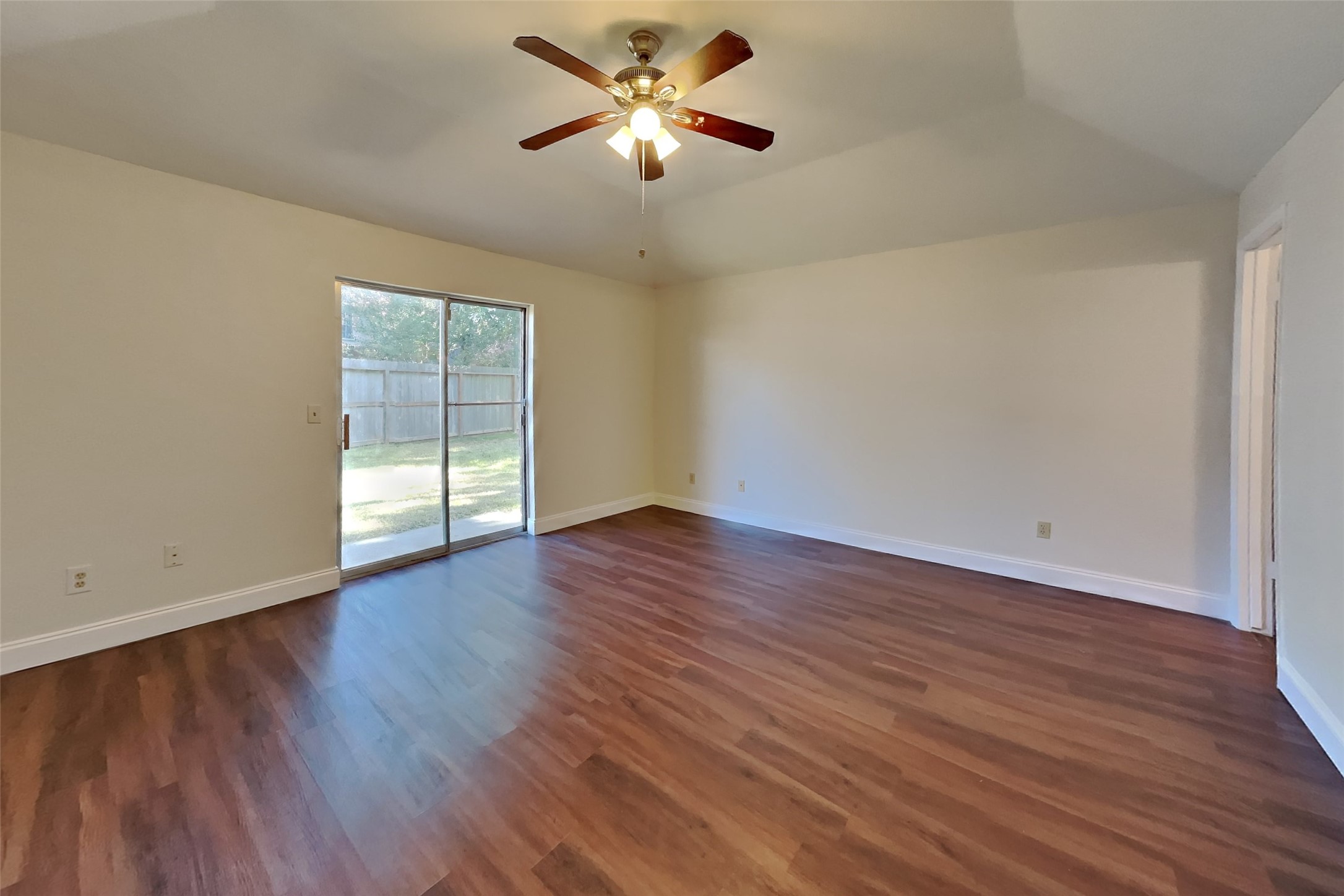 9103 Wallingham Court Property Photo 6