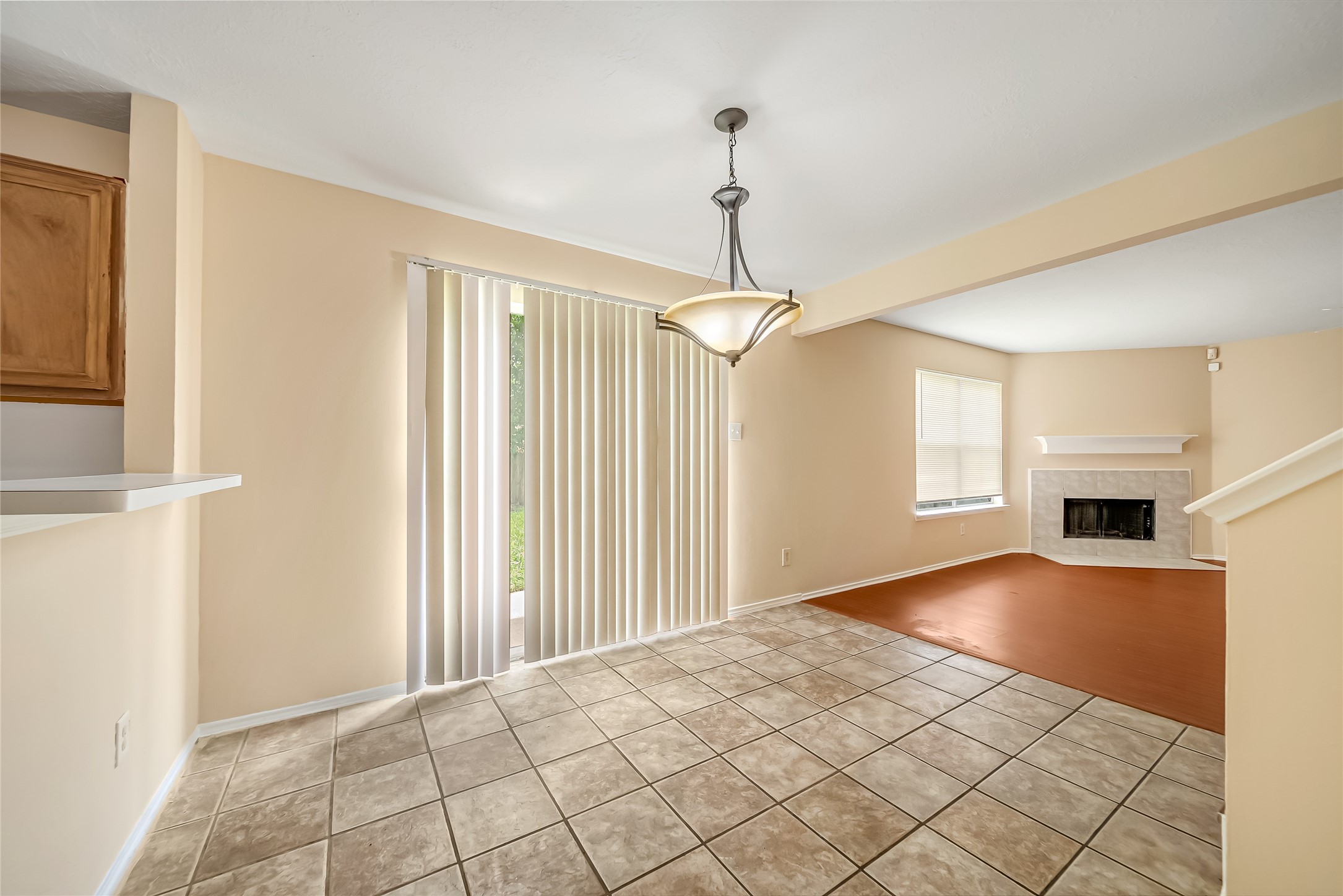 1938 Courtside Place Drive Property Photo 2