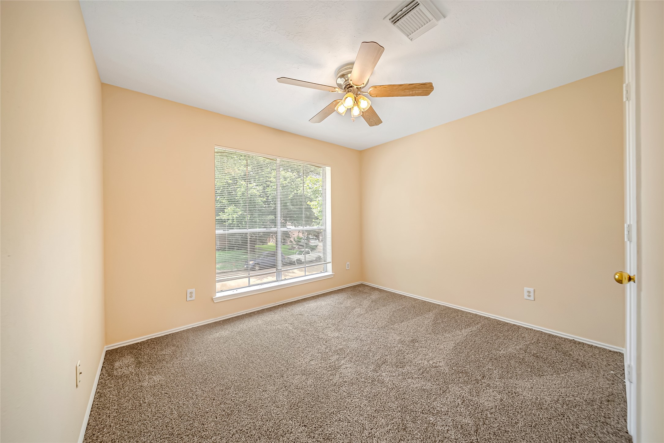 1938 Courtside Place Drive Property Photo 8