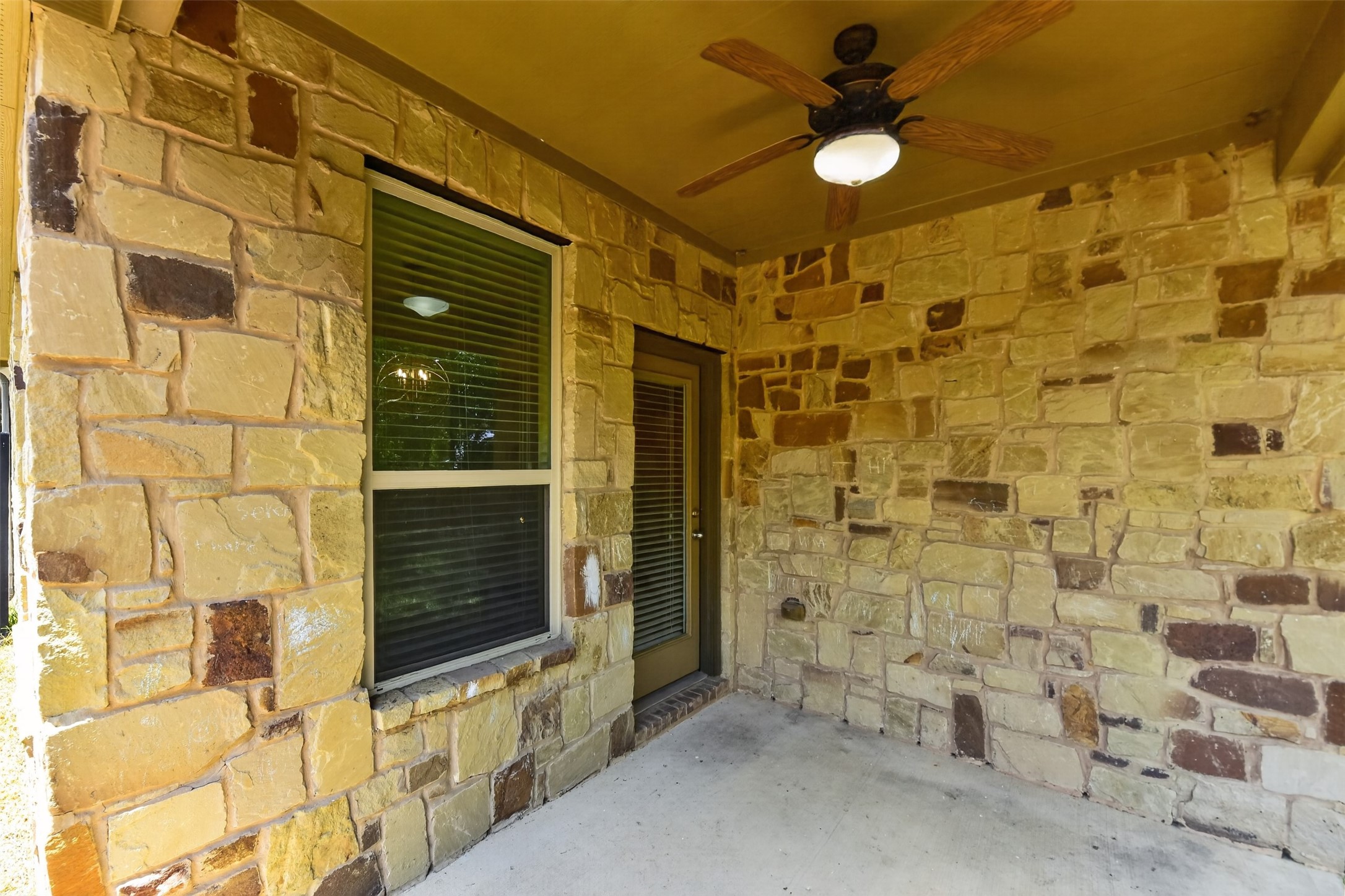 6 S Marshside Place Property Photo 6