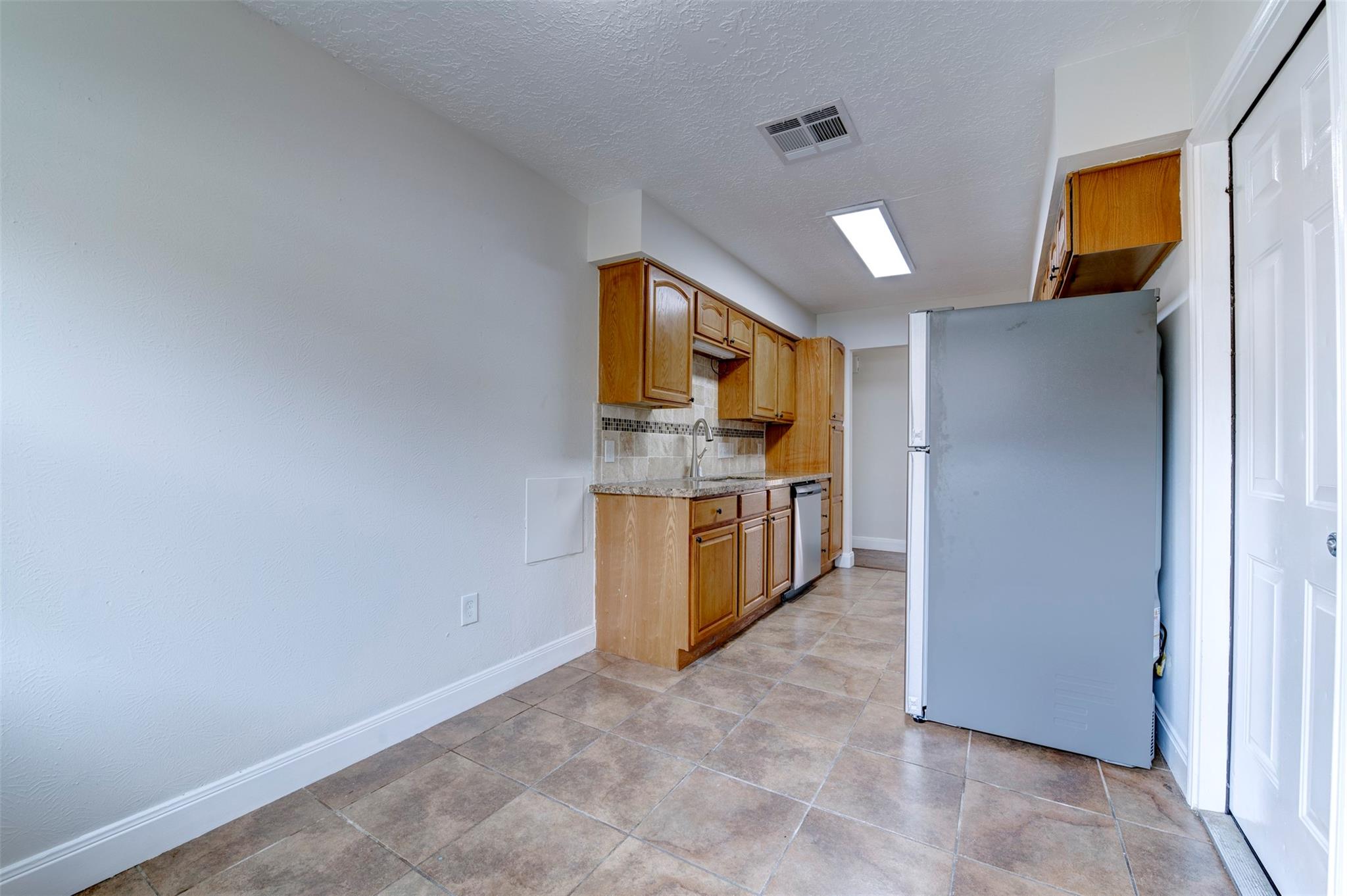 4814 Big Reef Drive Property Photo 13