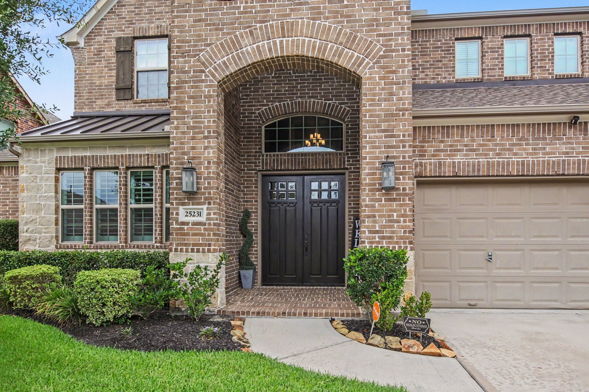25231 Birchwood Springs Avenue Property Photo 4
