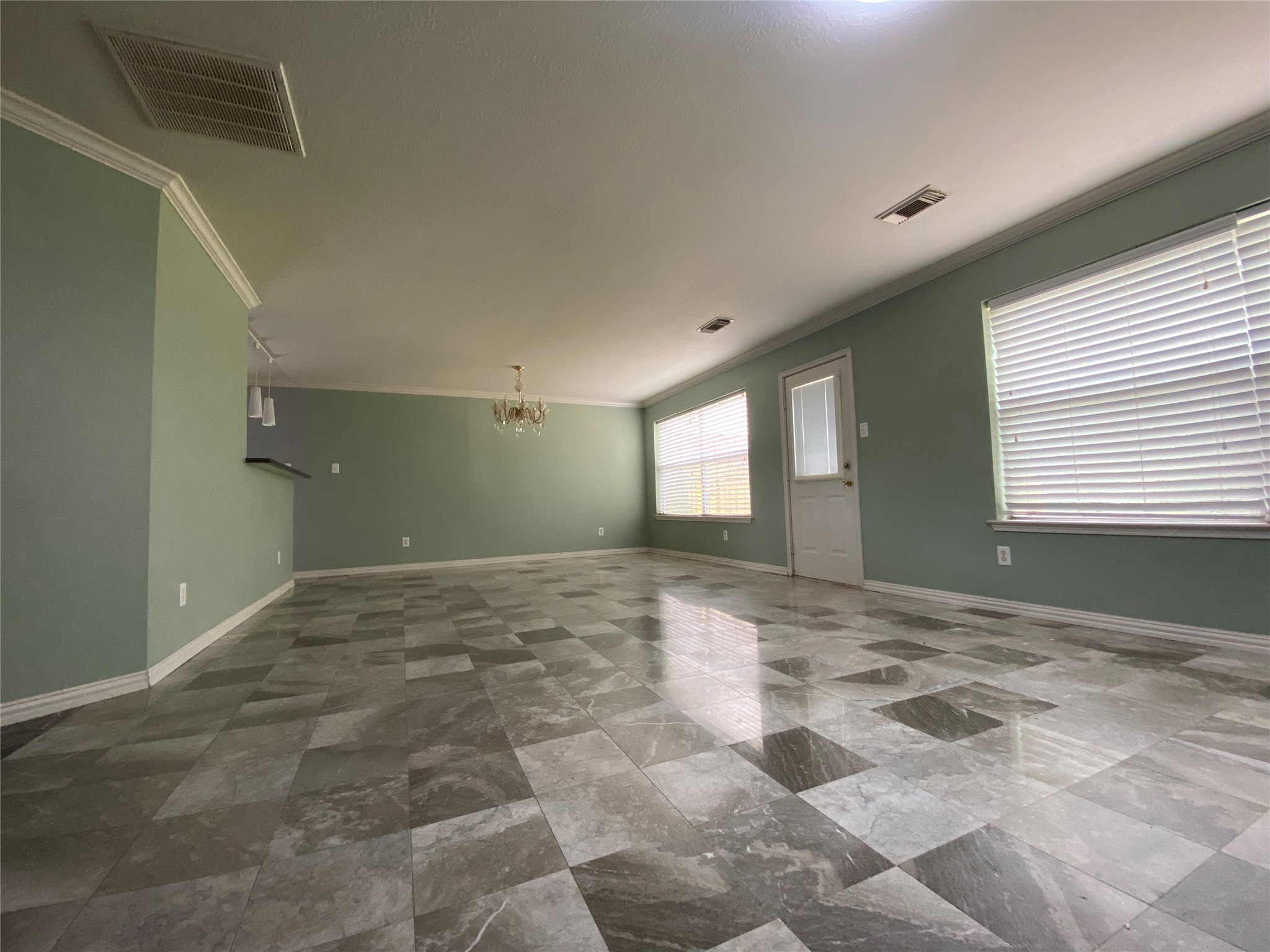 8122 Golf Green Circle Property Photo 3