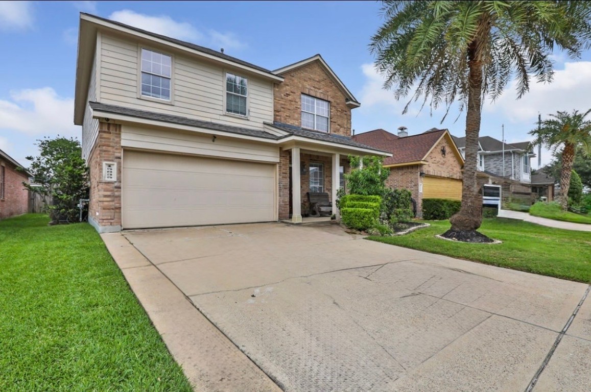 15835 Flagstone Walk Way Property Photo 2