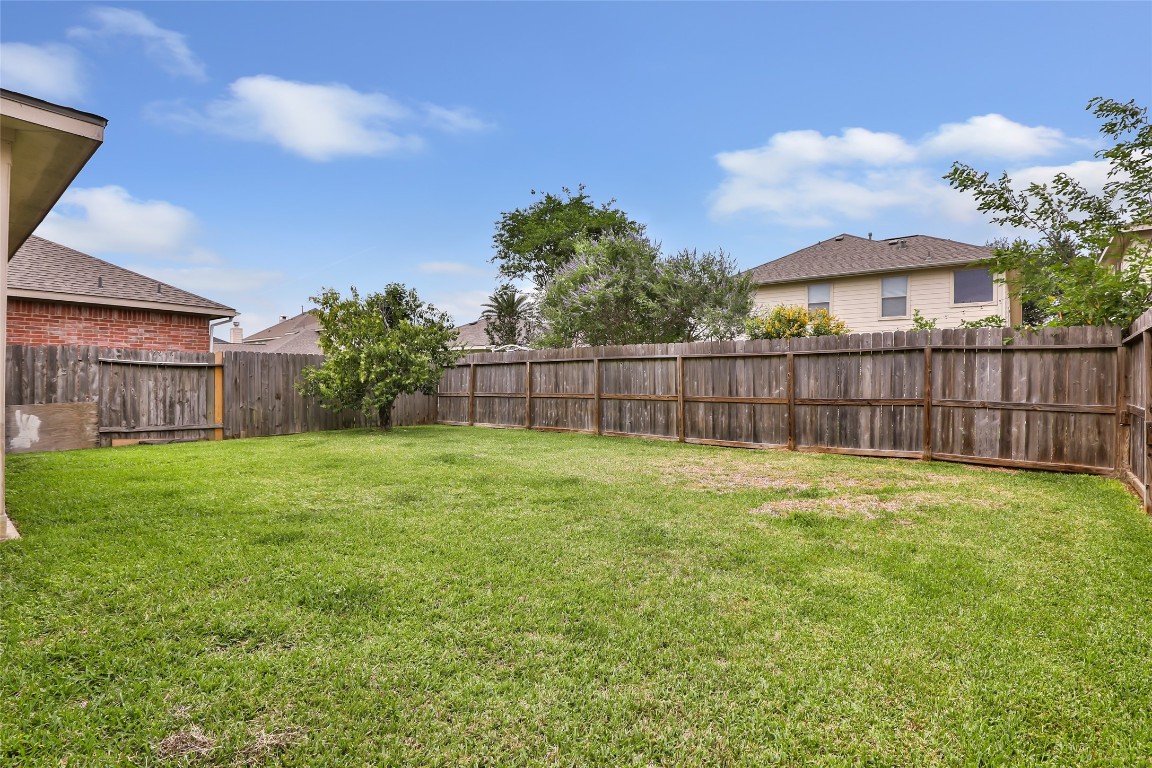 15835 Flagstone Walk Way Property Photo 28