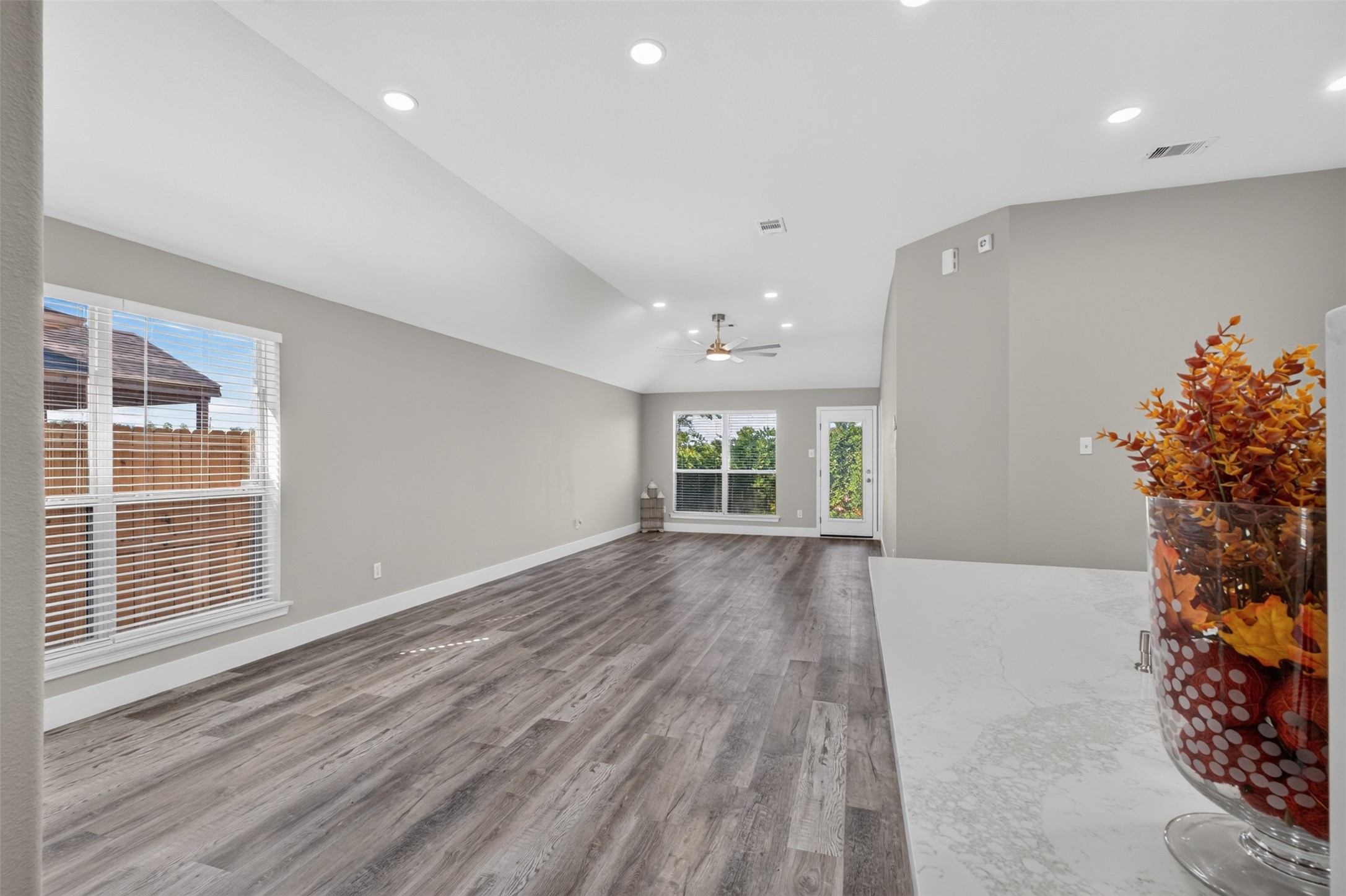 5107 Royal Cypress Drive Property Photo 11