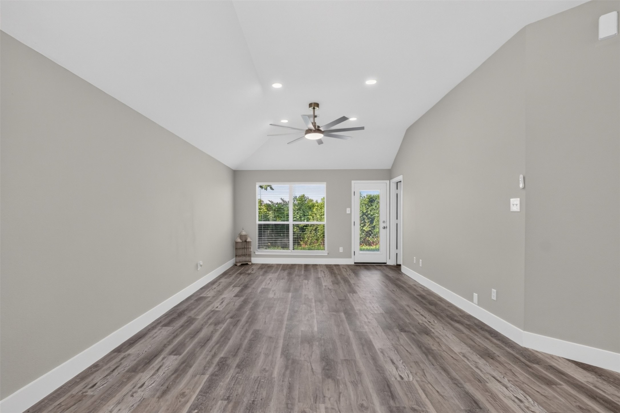 5107 Royal Cypress Drive Property Photo 28