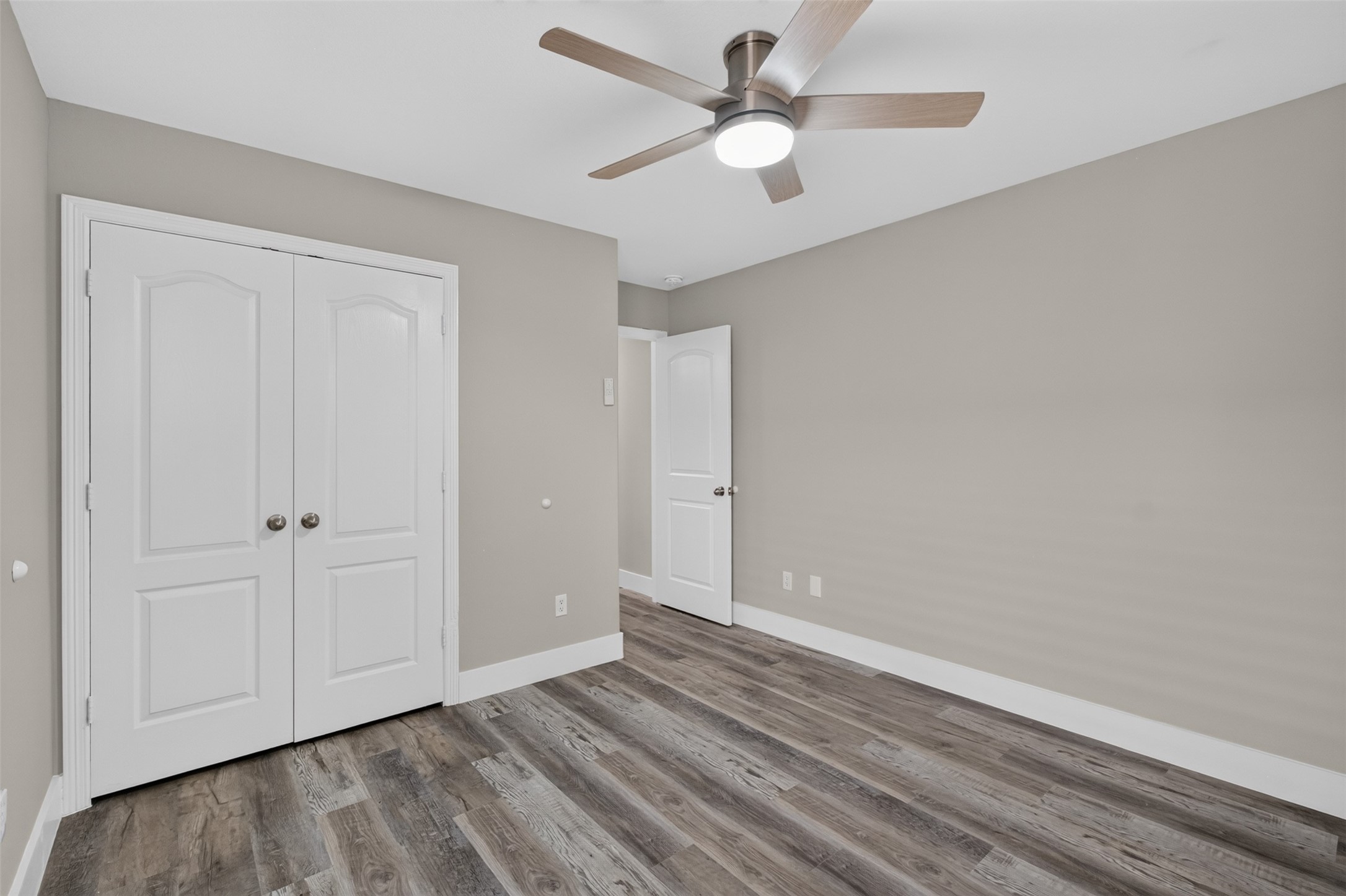 5107 Royal Cypress Drive Property Photo 30