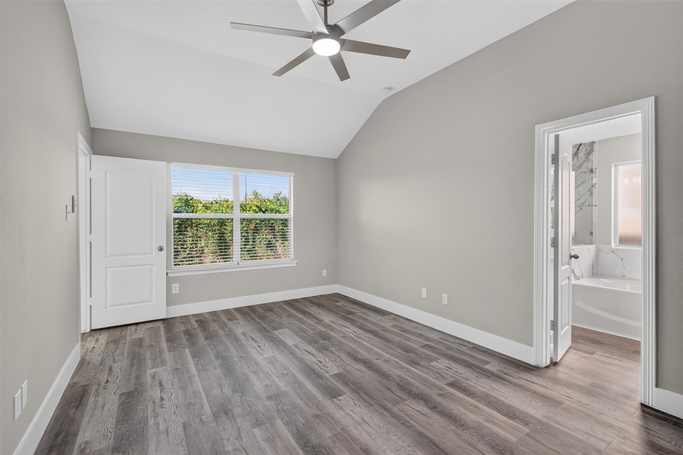 5107 Royal Cypress Drive Property Photo 36